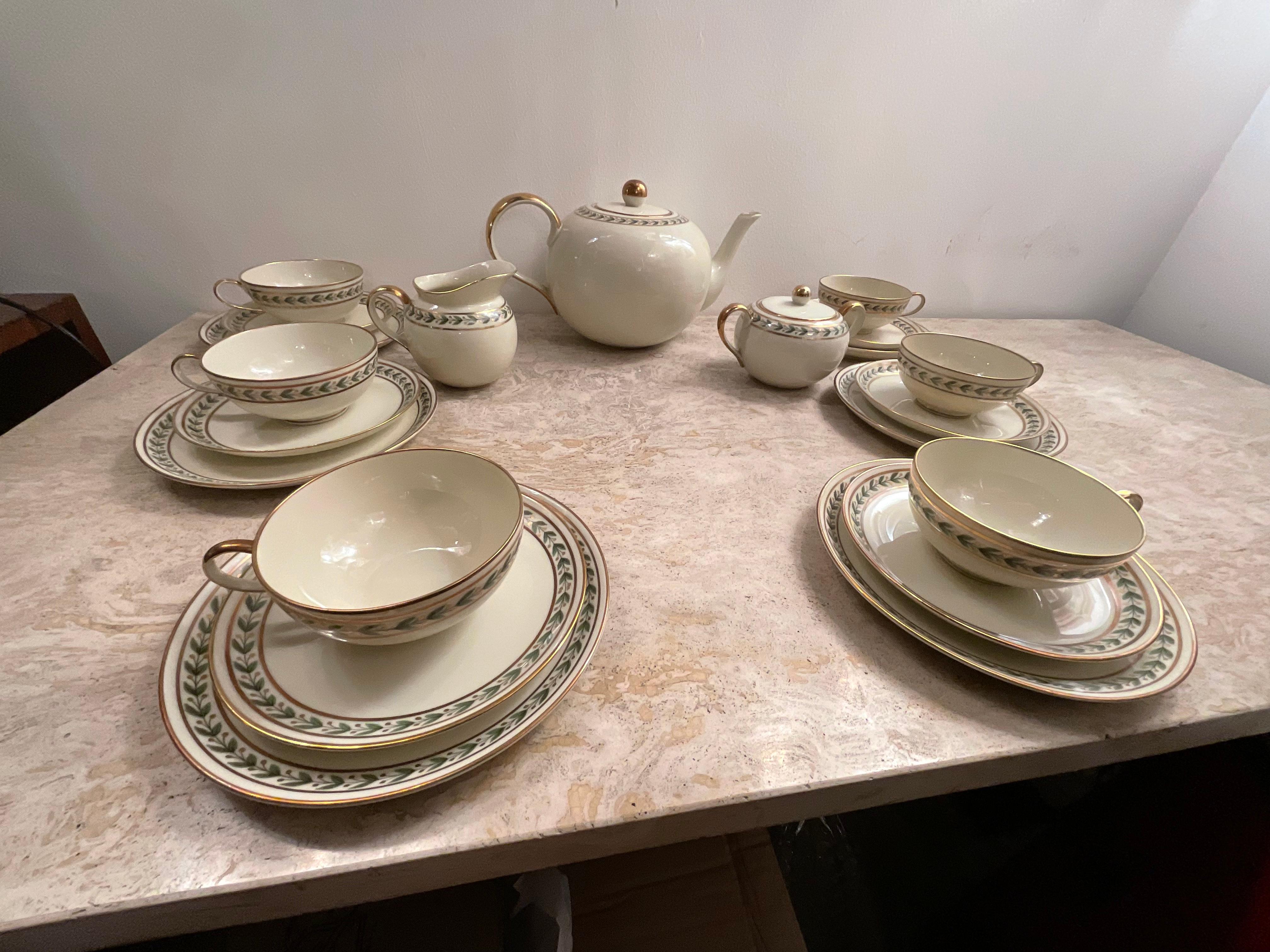 Gio Ponti, Tea for 6 with Dessert Plates, in Porcelain Richard Ginori, Year 1939 For Sale 5
