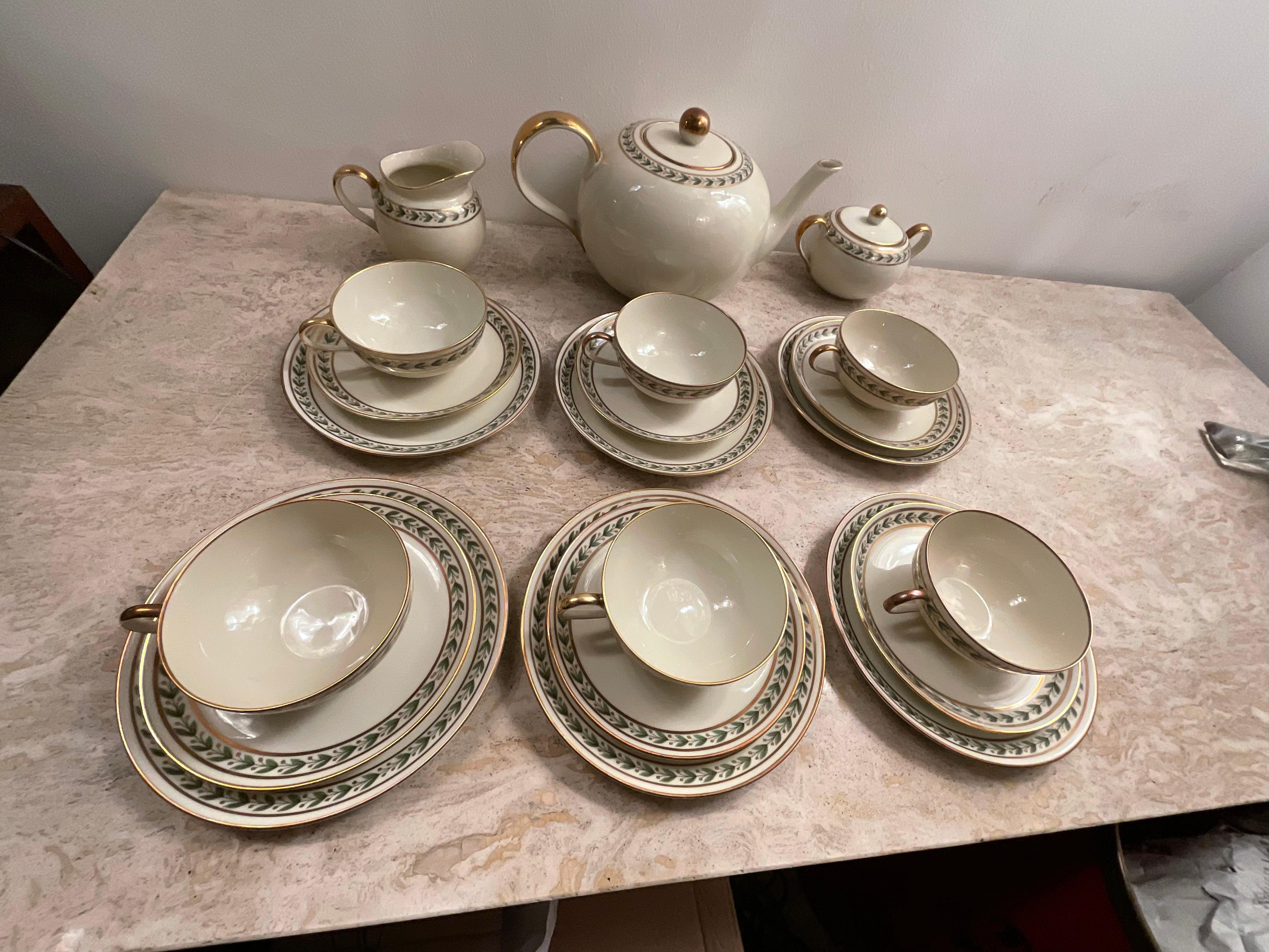 Gio Ponti, Tea for 6 with Dessert Plates, in Porcelain Richard Ginori, Year 1939 For Sale 6