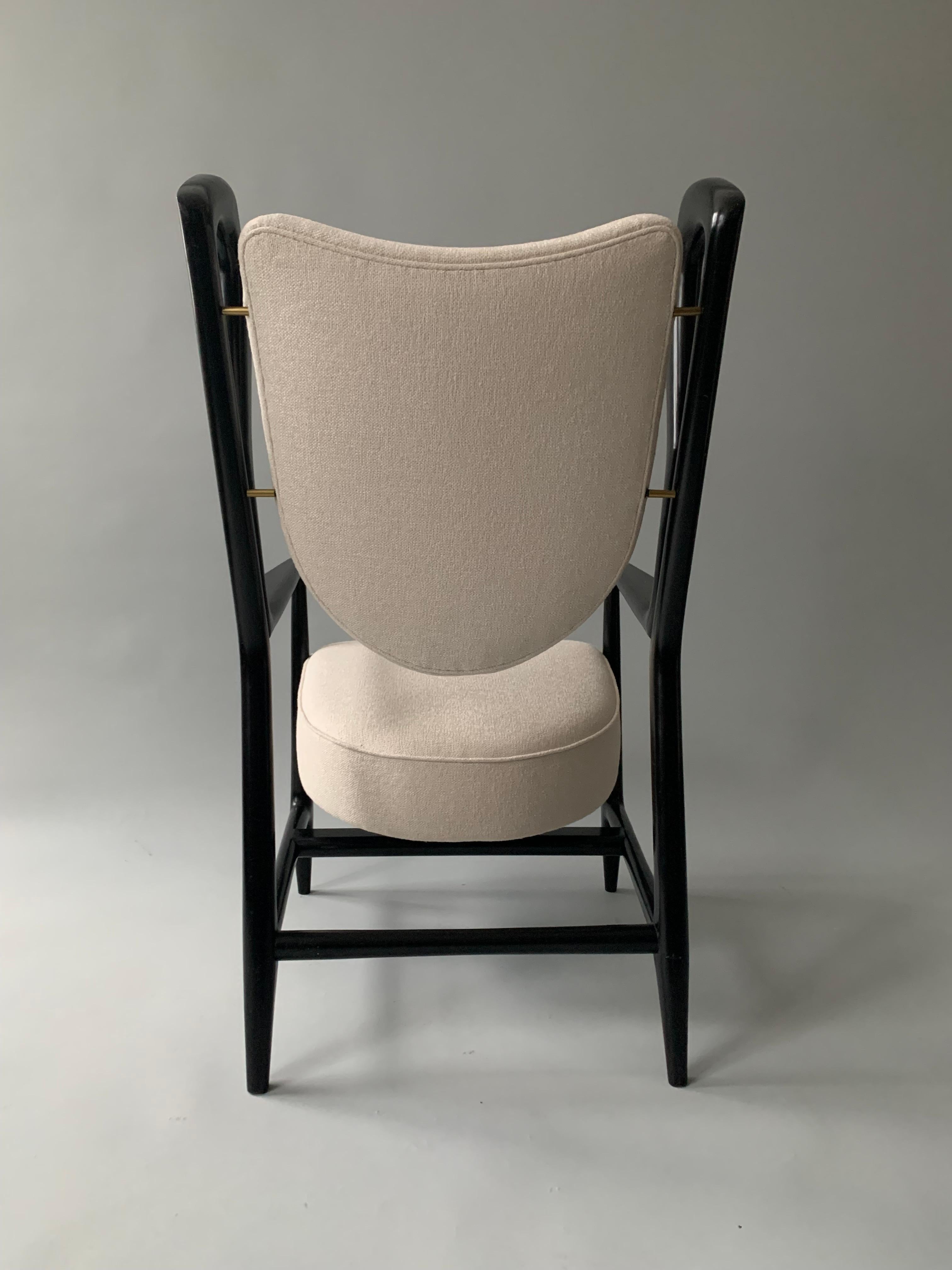 Gio Ponti ‘Triennale’ armchairs For Sale 1