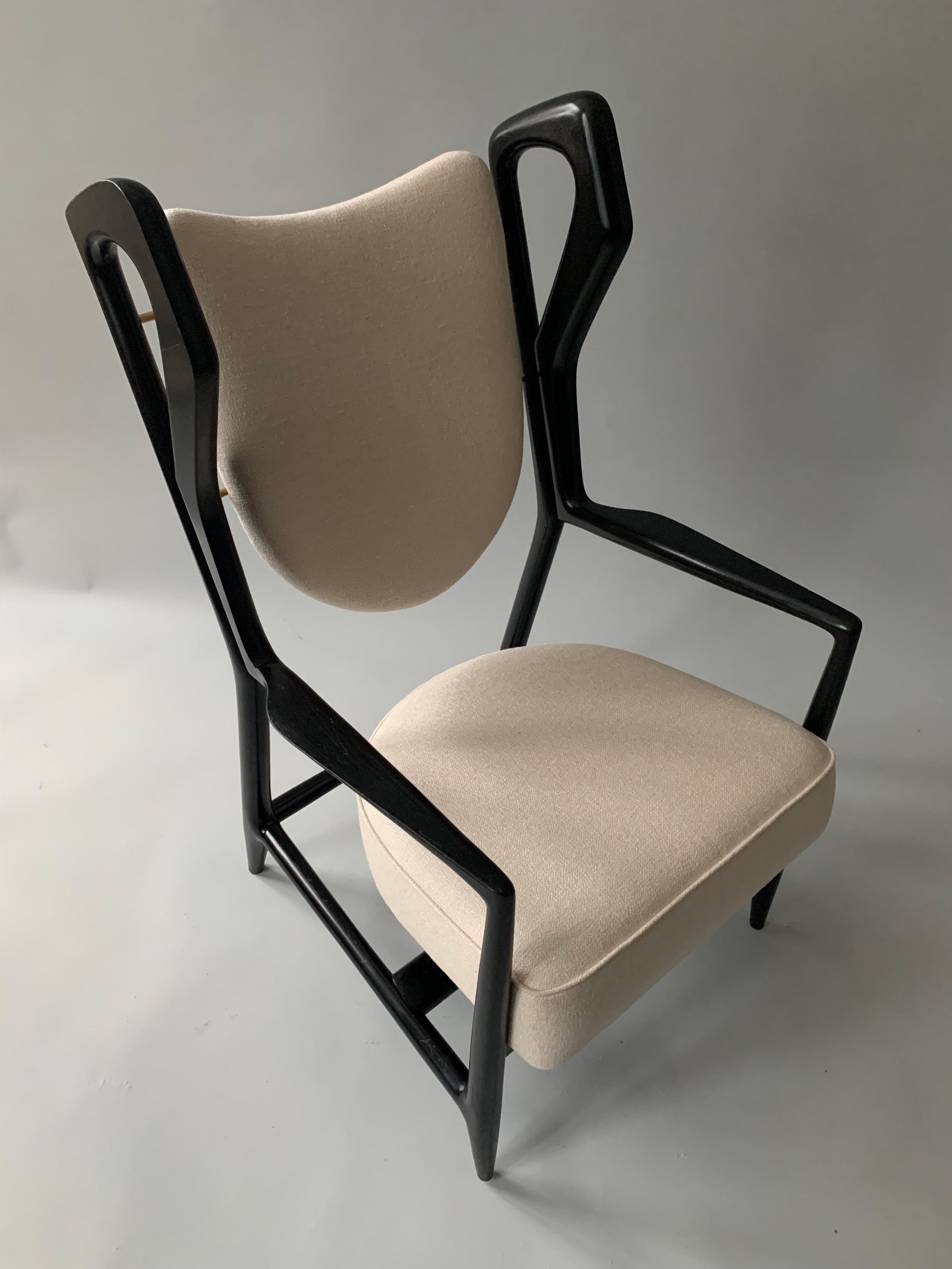 Gio Ponti ‘Triennale’ armchairs For Sale 2