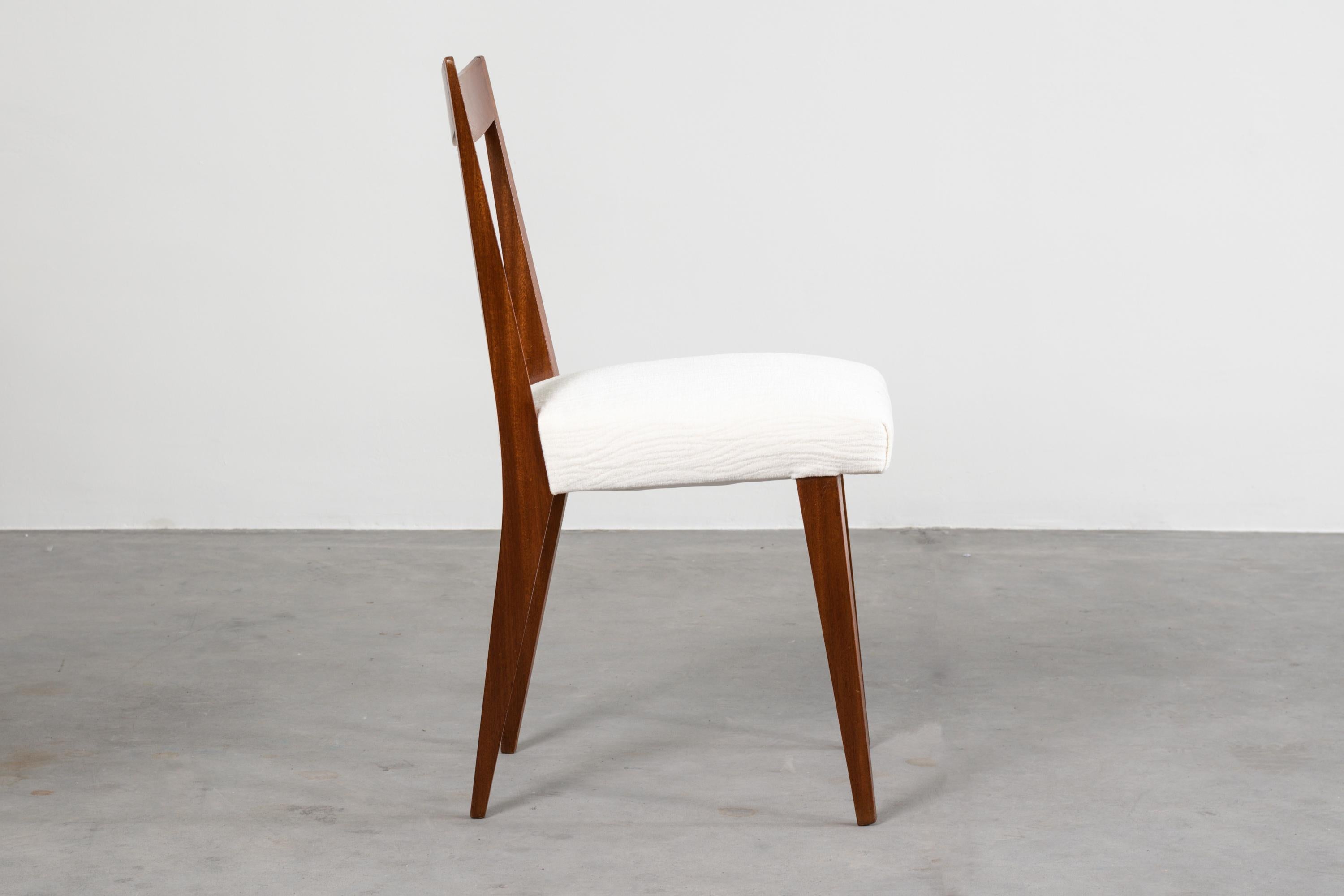 Italian Giò Ponti Two Dining Chairs Wooden Structure and Ivory Fabric