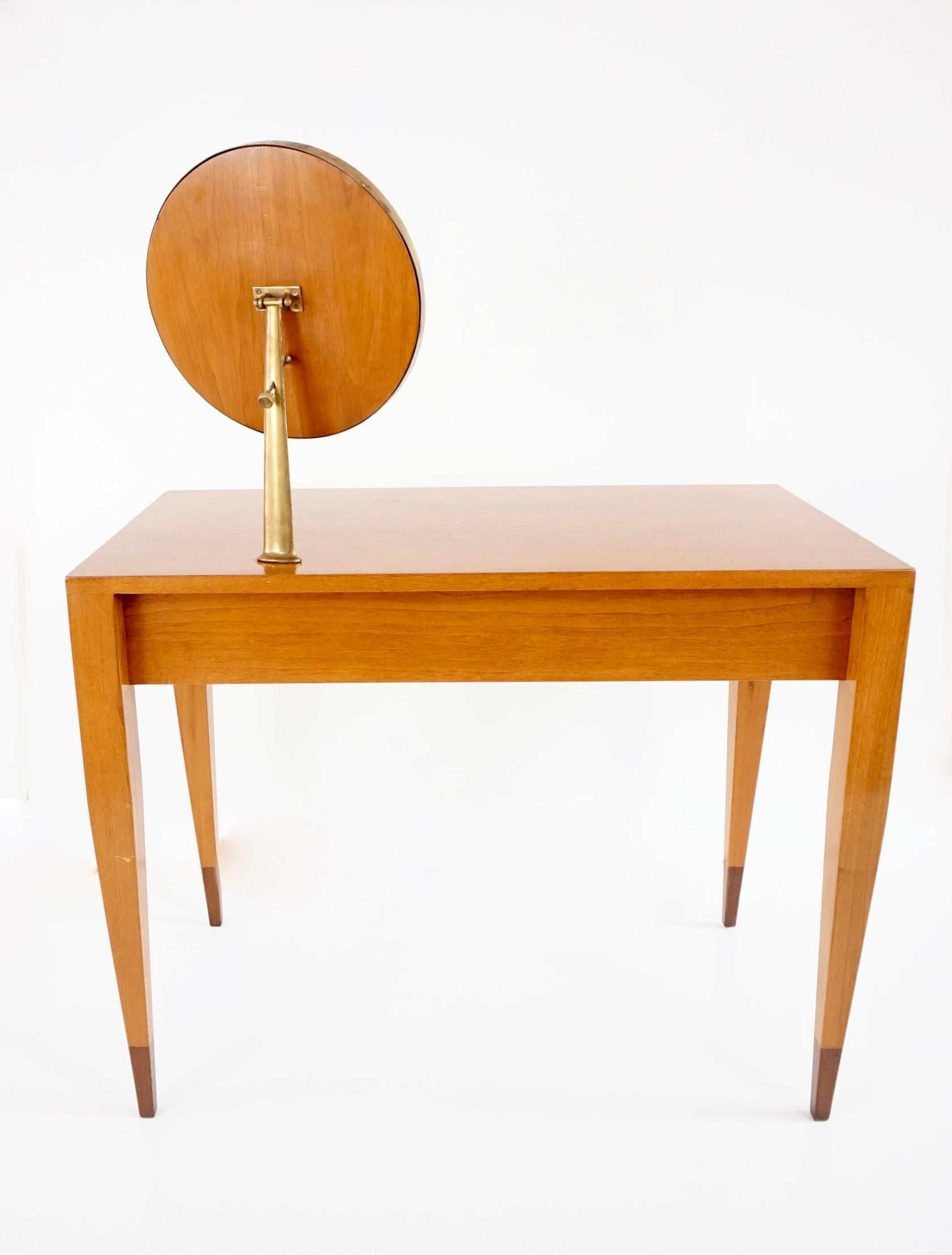Gio Ponti vanity desk console table with a adjustable Fontana arte mirror, 1950 For Sale 12
