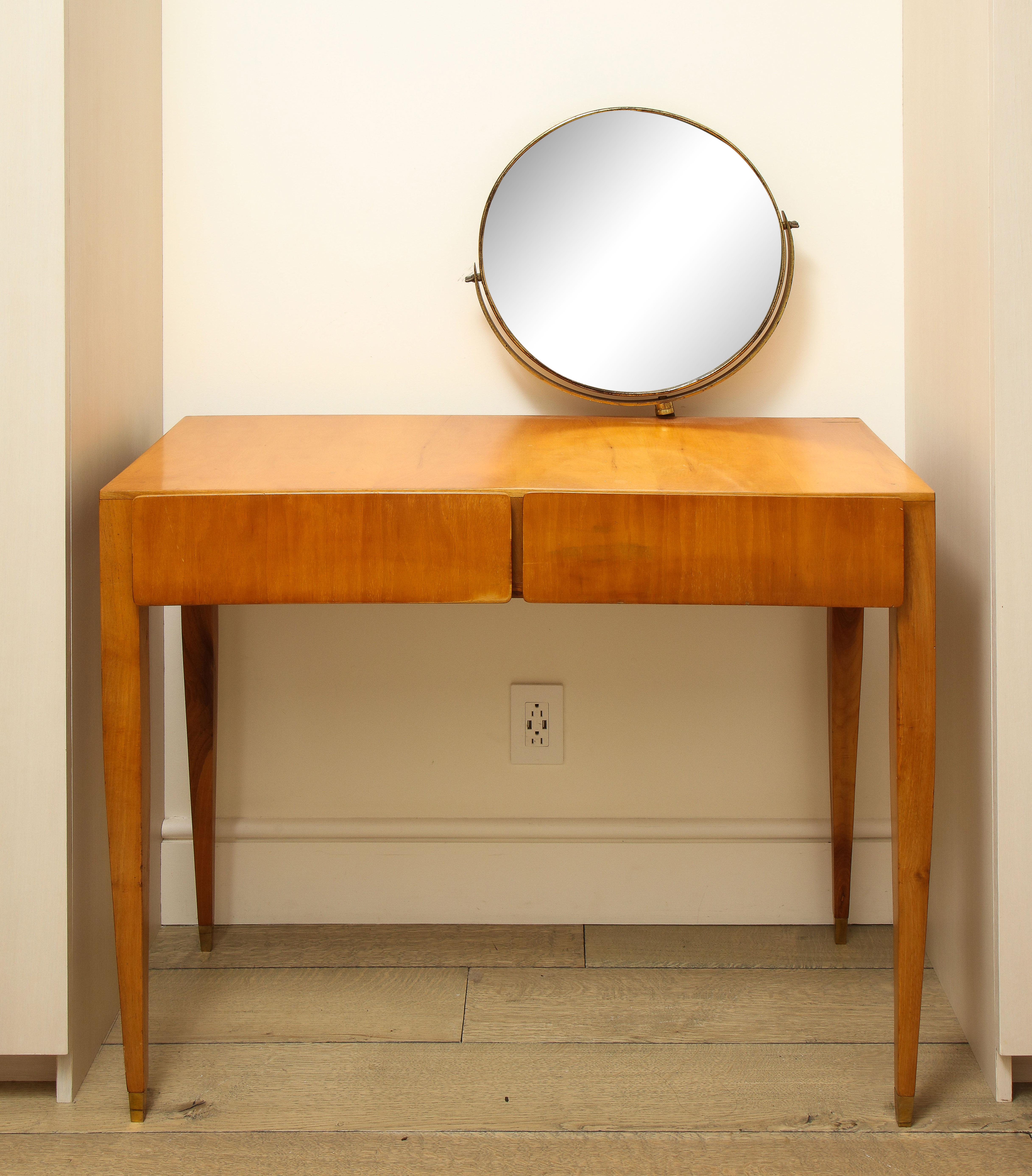 Iconic and modern Gio Ponti Vanity from Hotel Naples
This is a standout piece
Oak and brass
and an incredible addition to any collection
Provenance: The Royal Hotel, Naples Private collection, Rome

Literature: Gio Ponti: l'Arte Si Innamora