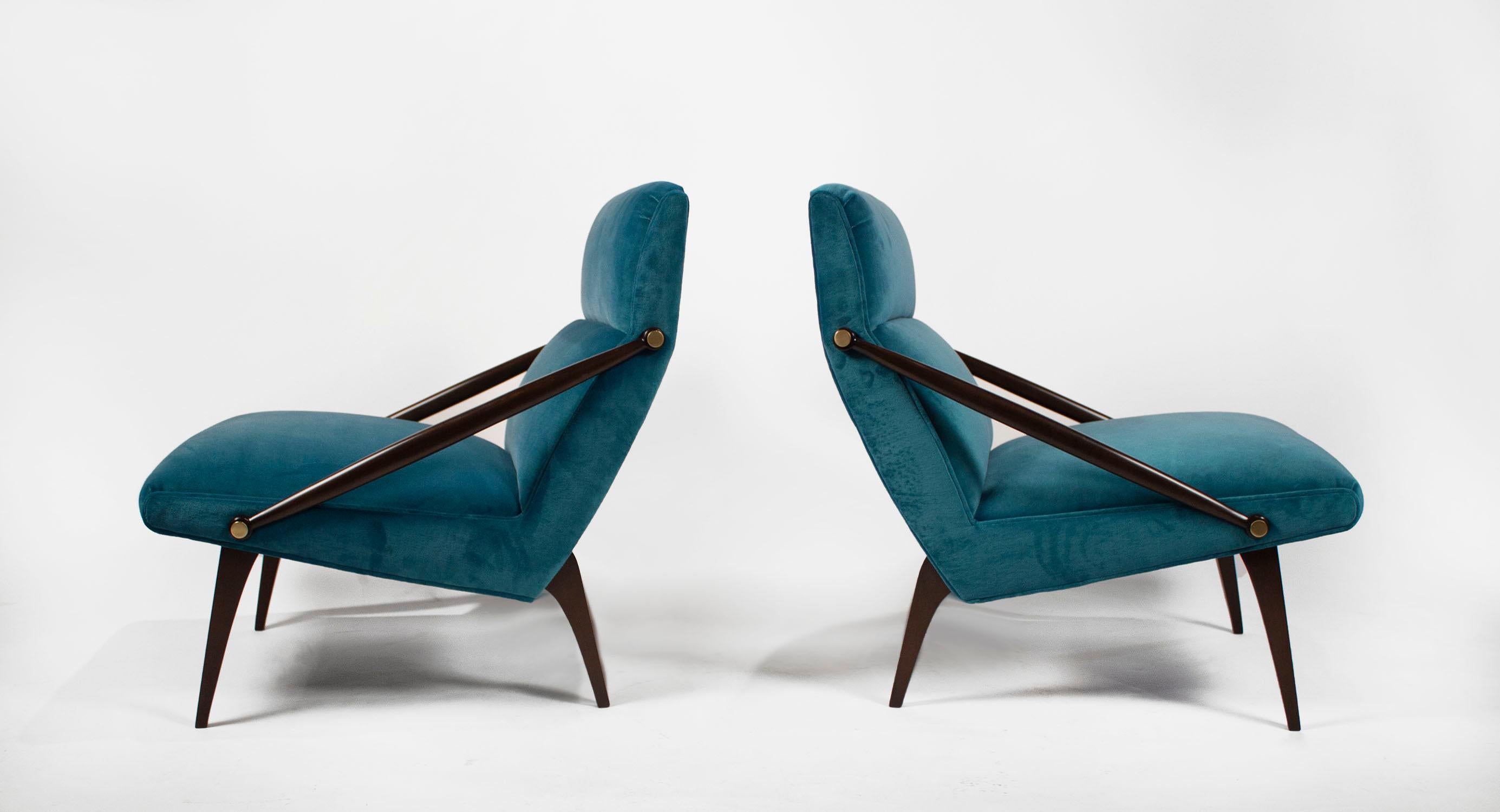 Rare pair of lounge chairs designed by Italian architect Gio Ponti and produced for M. Singer & Sons circa 1950.
 
Exquisitely restored to the highest possible standard.