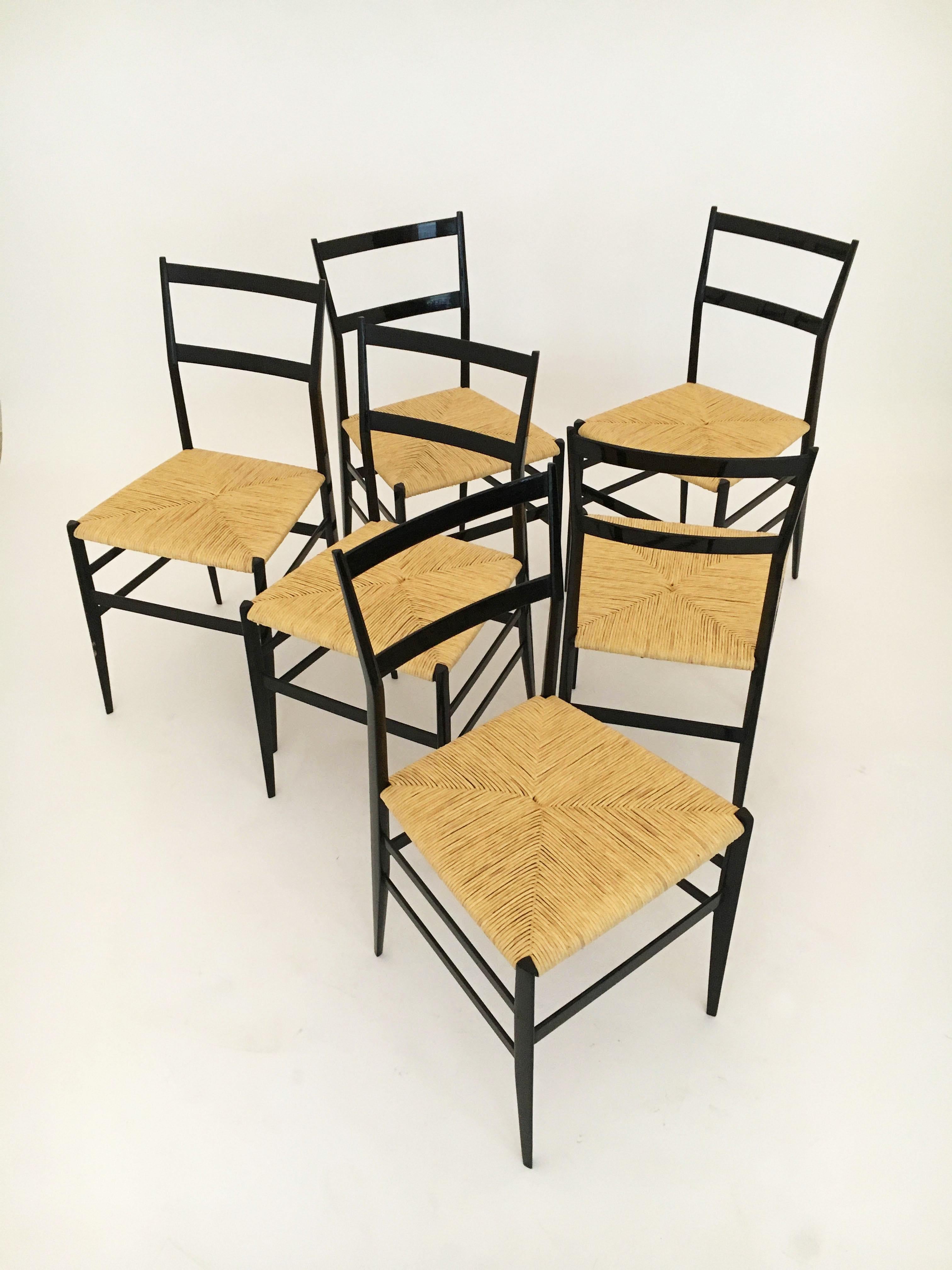 Gio Ponti Vintage Superleggera Set of Six Dining Chairs Cassina, Italy, 1958 For Sale 5