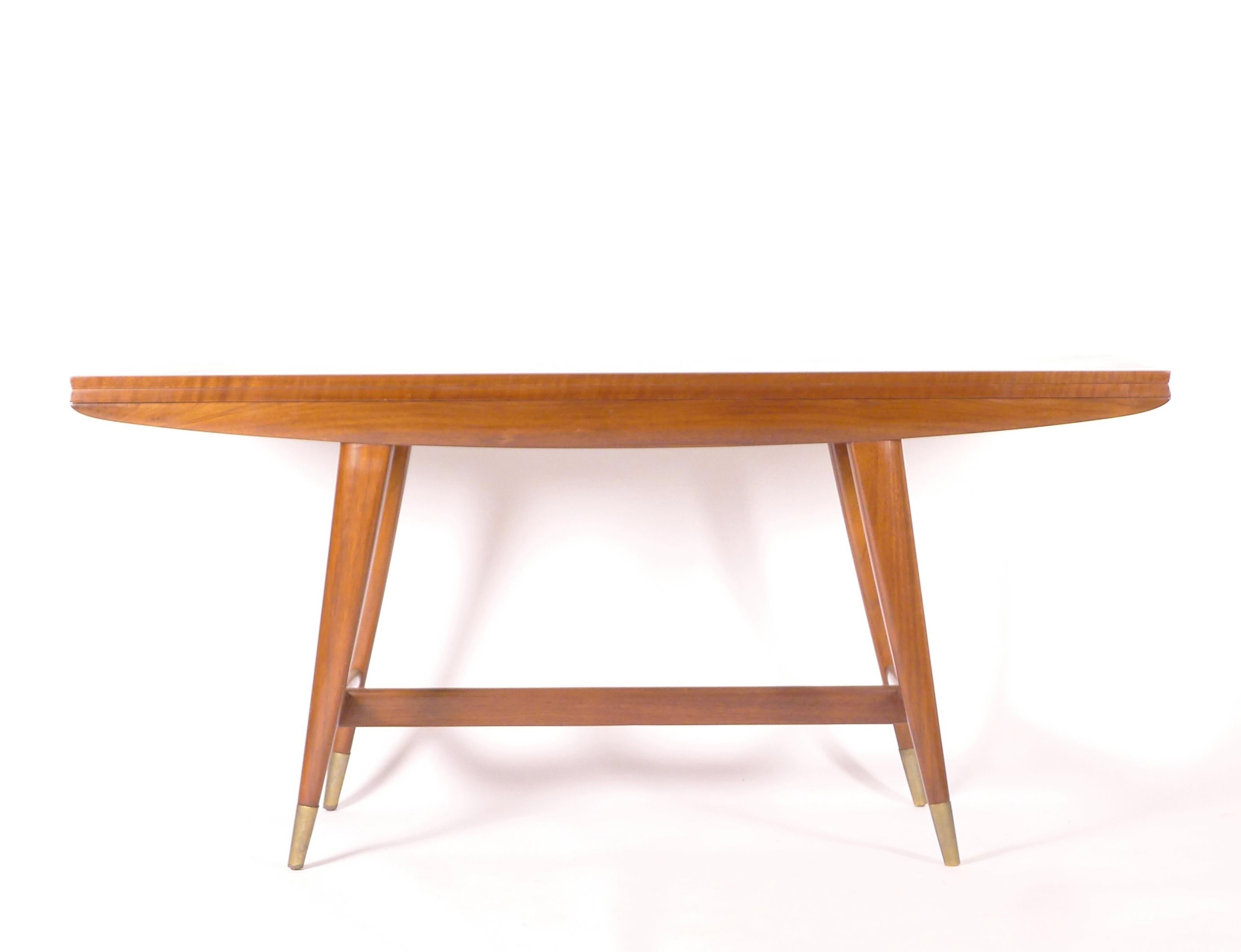 Gio Ponti, Consola/Mesa de comedor abatible de nogal, modelo 2134, Singer &Sons, años 50 Moderno de mediados de siglo en venta