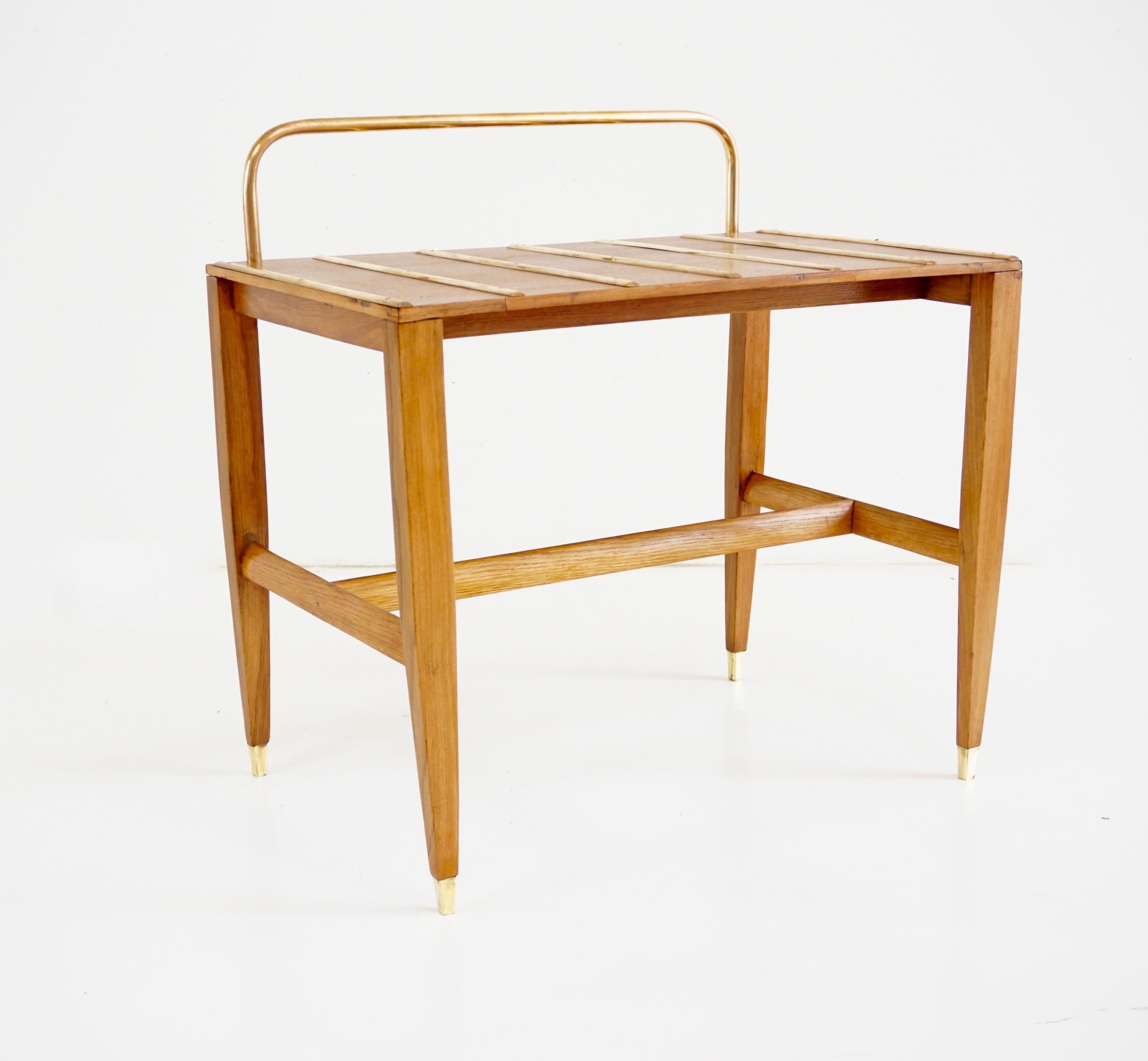 Mid-Century Modern Gio Ponti Walnut Side Table, Luggage Rack for Hotel Royal Naples, 1955 For Sale