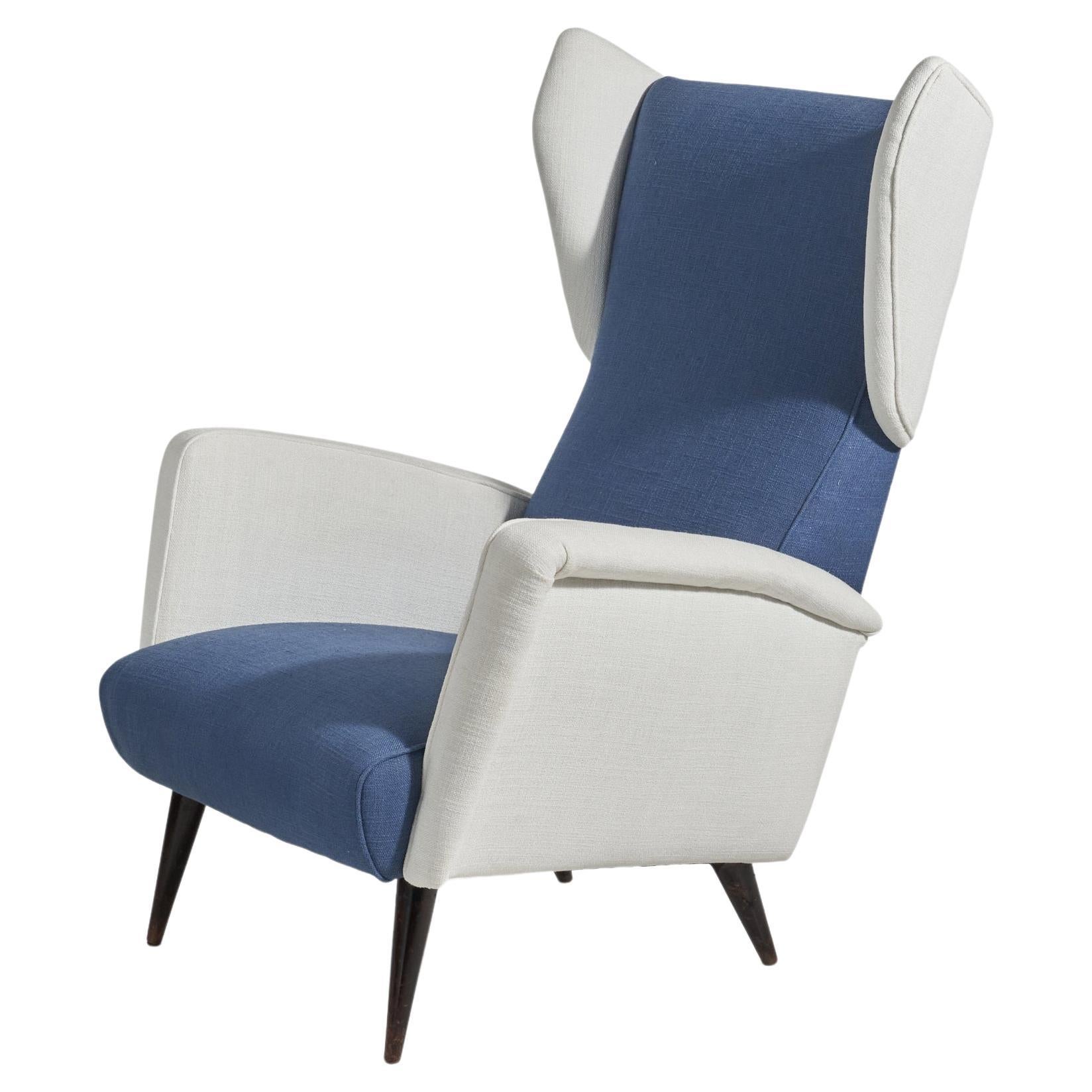 Gio Ponti, Wingback / Lounge Chair, White and Blue Fabric, Oak, Cassina, 1950s