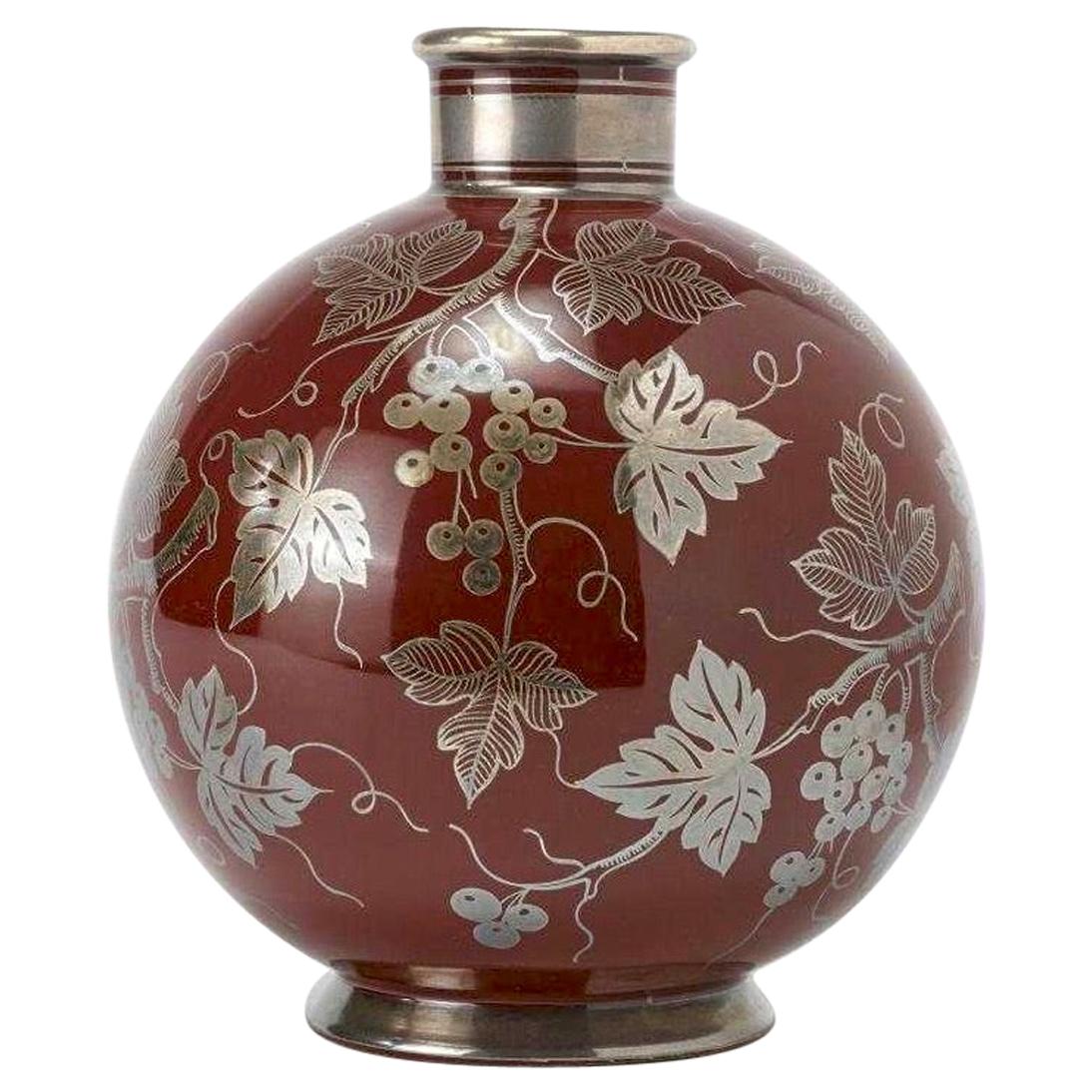 Gio Ponti's Globular Vase in Red Majolica for Richard Ginori, 1930s