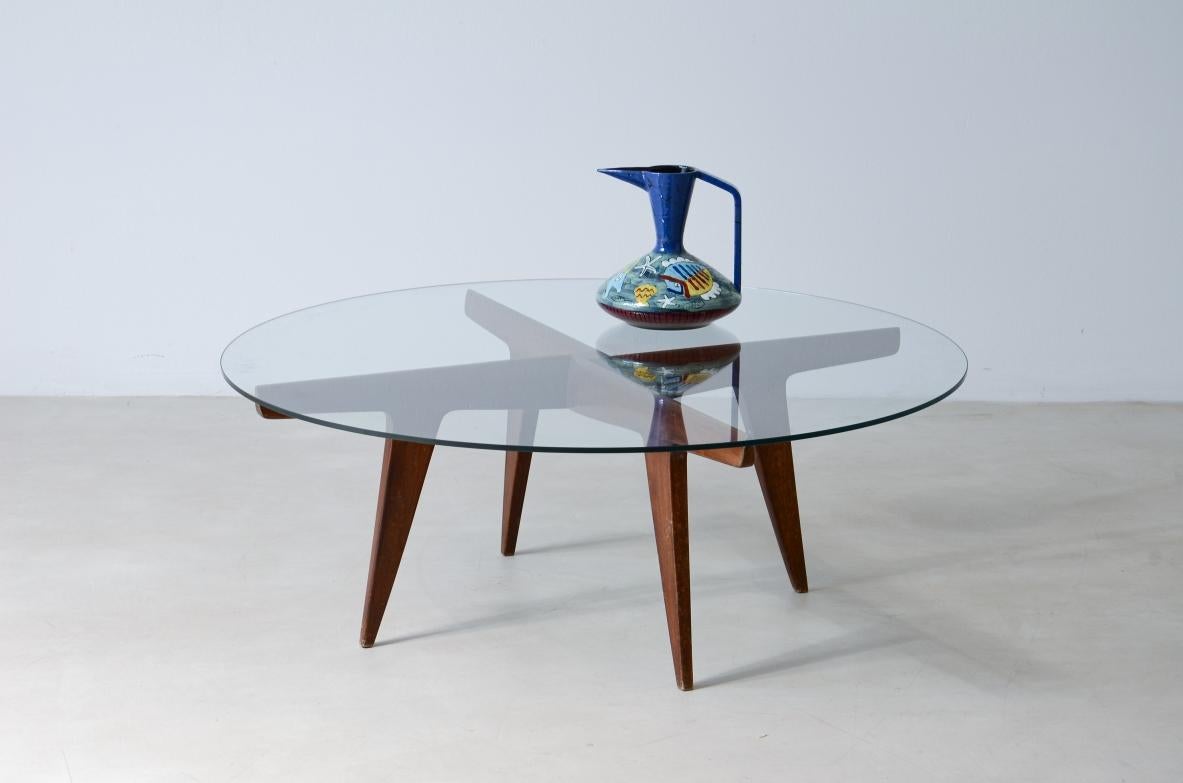 20th Century Gio Ponti's rare four crossed wooden spokes coffee table For Sale