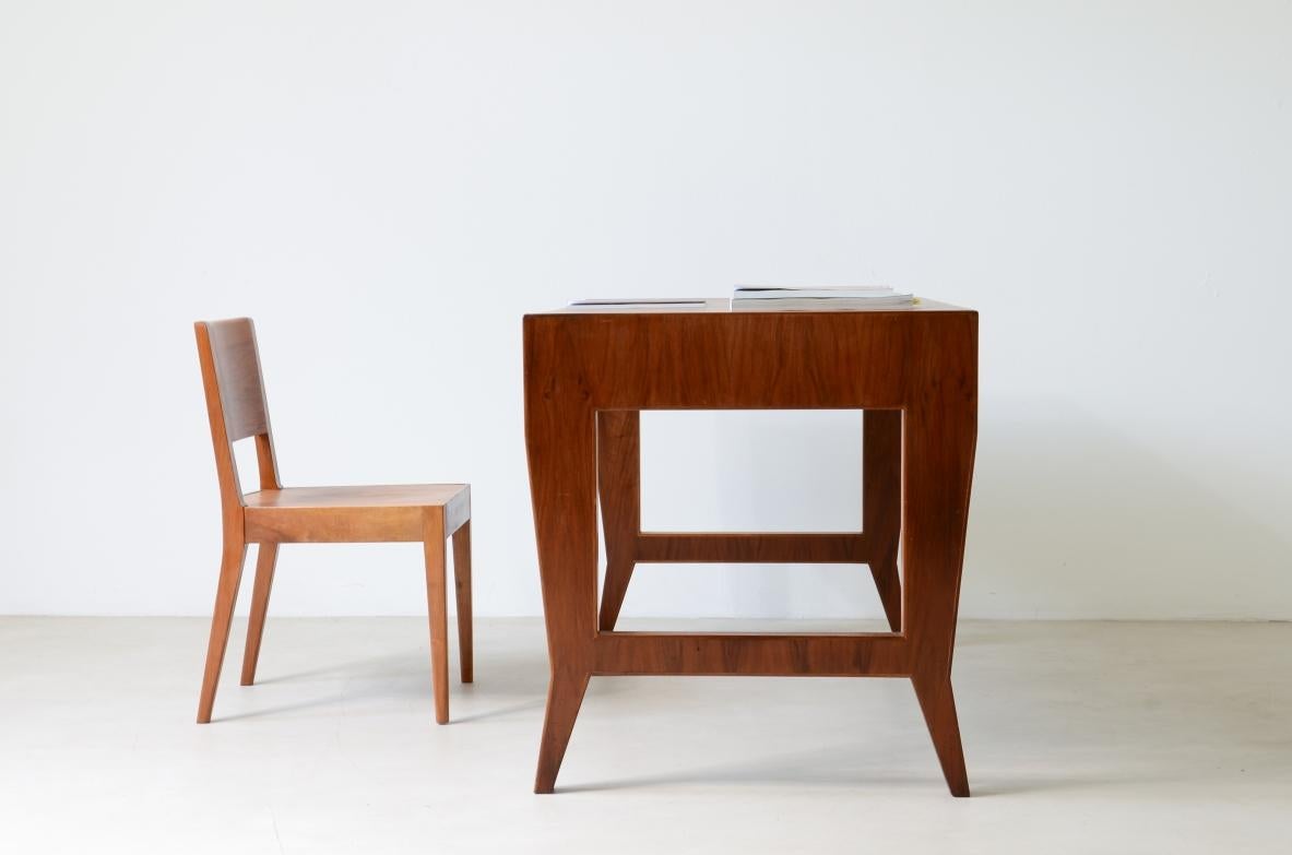 20th Century Gio Ponti's walnut desk and chair  For Sale