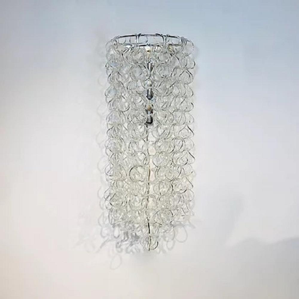 This beautiful and iconic lamp is made with Murano glass links. There are two rows of suspended glass and three light points.
