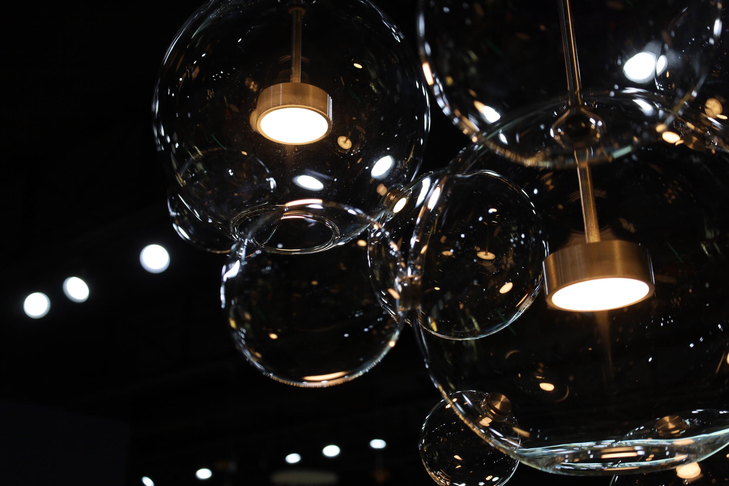 Italiano Giopato & Coombes Bolle Linear 14 Lampadario in vendita