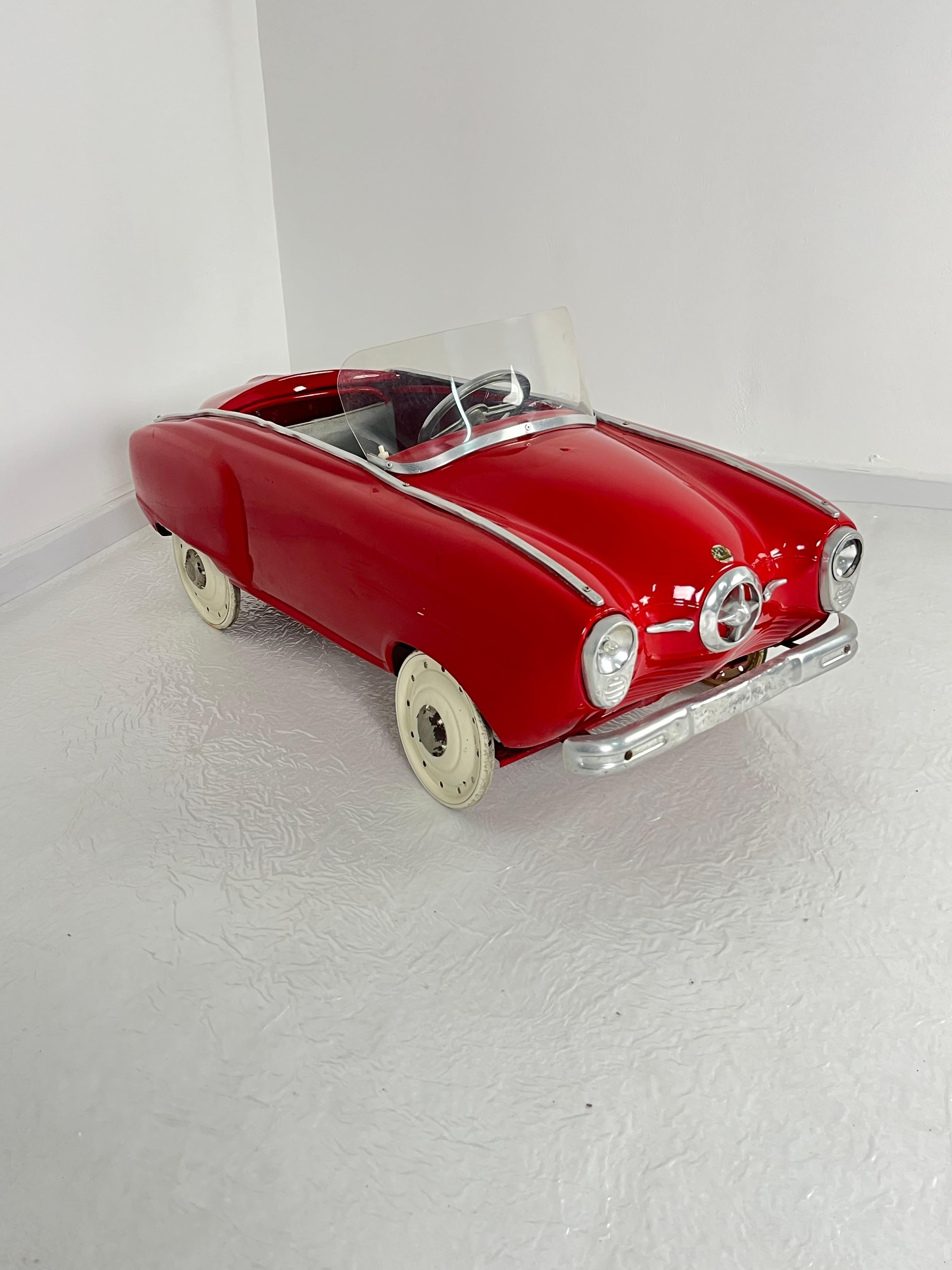 Metà XX secolo Automobile a pedali Giordani modello Studebaker, Made in Italy anni '50 in vendita