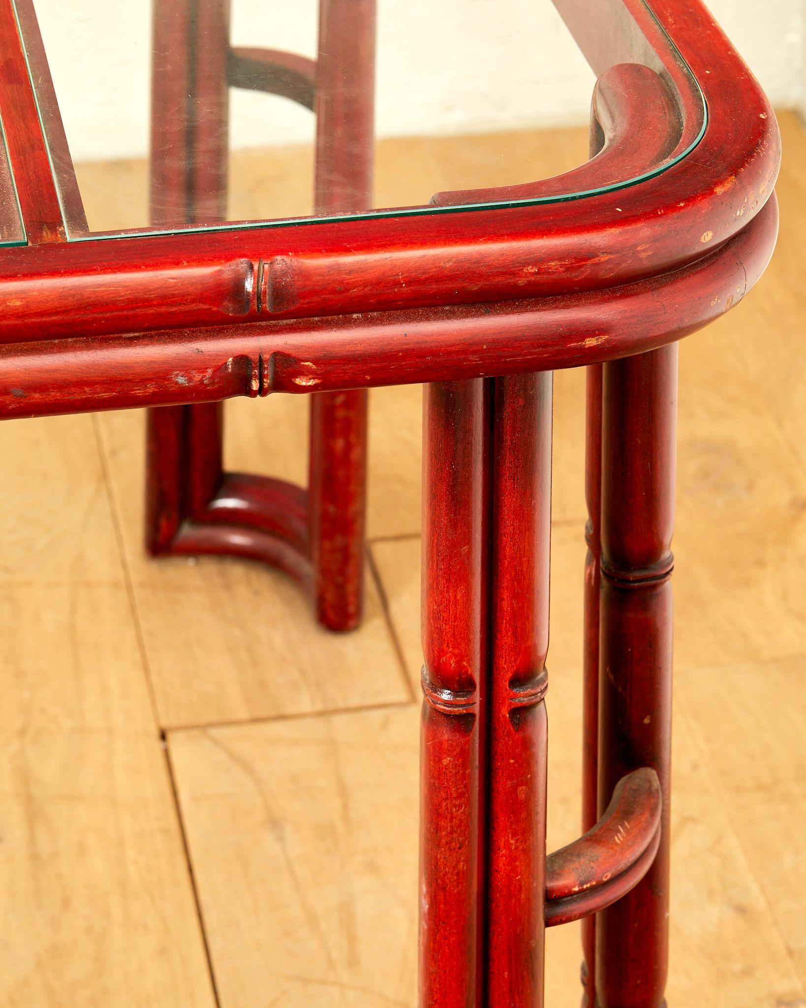 Giorgetti, Esszimmertisch, rot lackiertes Bambusholzimitat, um 1960 im Angebot 11