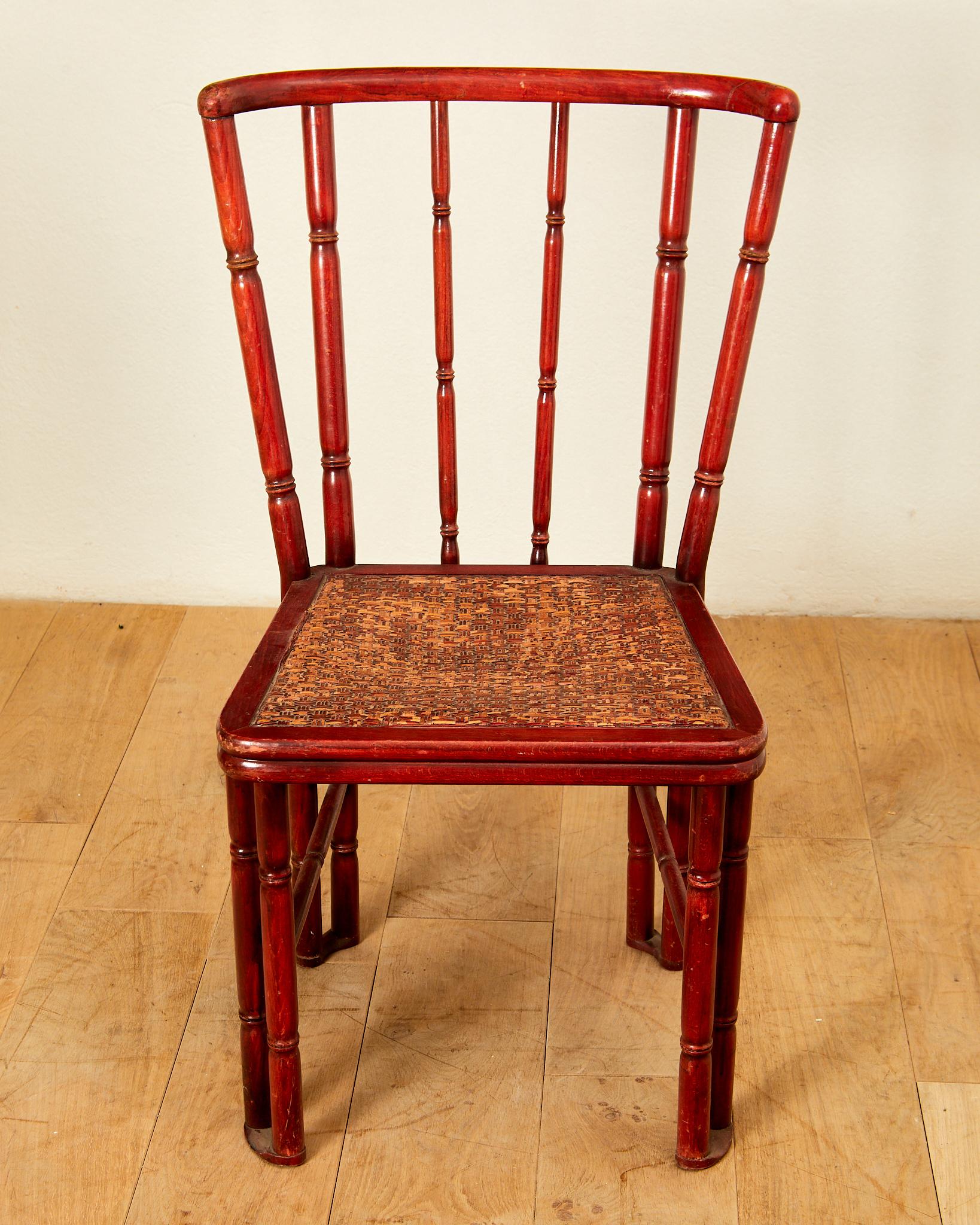 Giorgetti, Esszimmertisch, rot lackiertes Bambusholzimitat, um 1960 (Lackiert) im Angebot