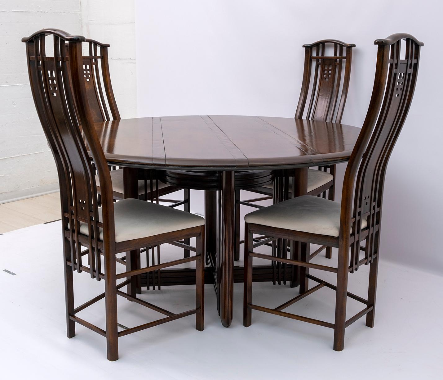 Giorgetti Italian Round Dinning Table 