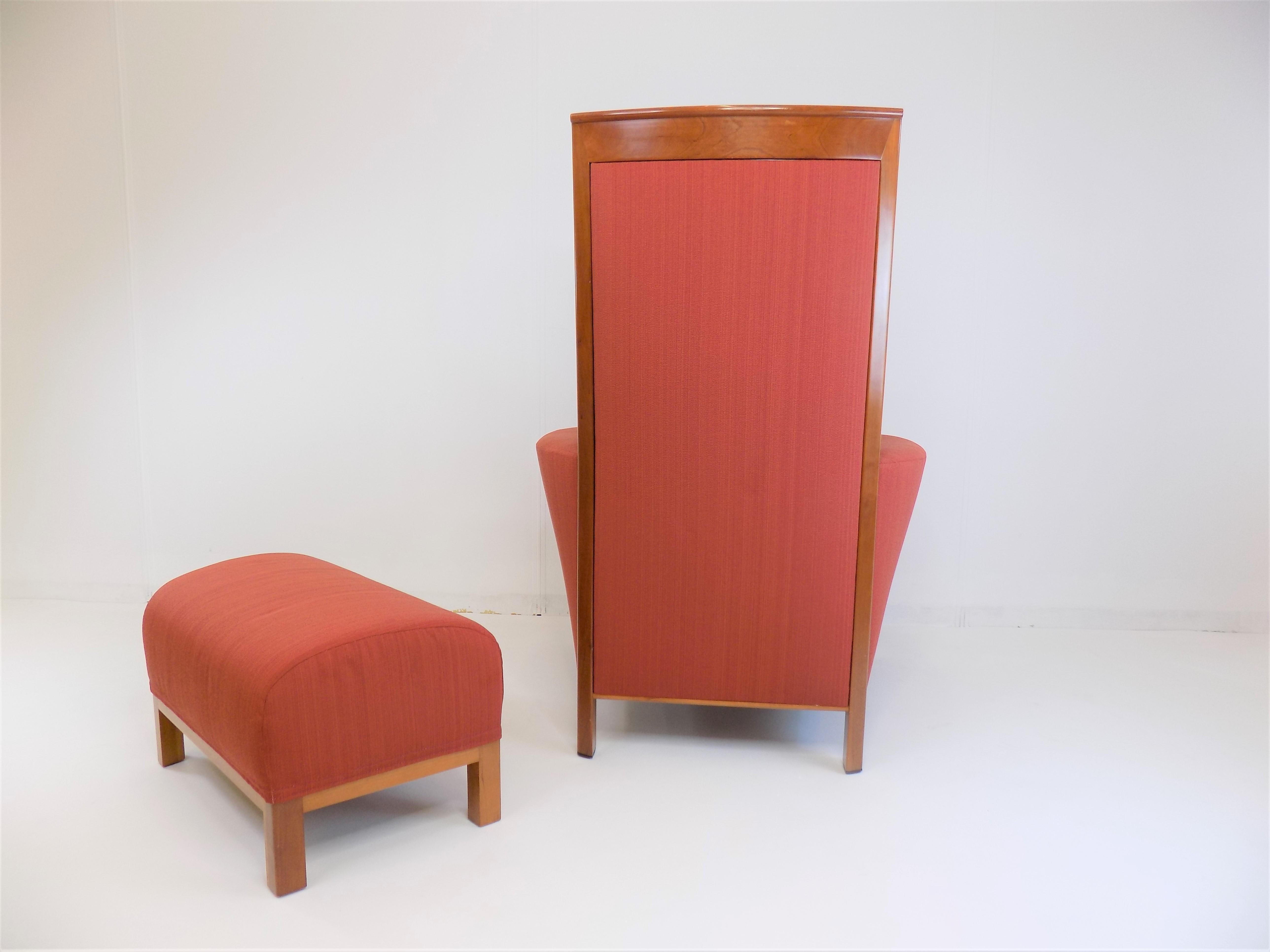 Giorgetti New Gallery Armchair with Ottoman by Umberto Asnago In Good Condition For Sale In Ludwigslust, DE