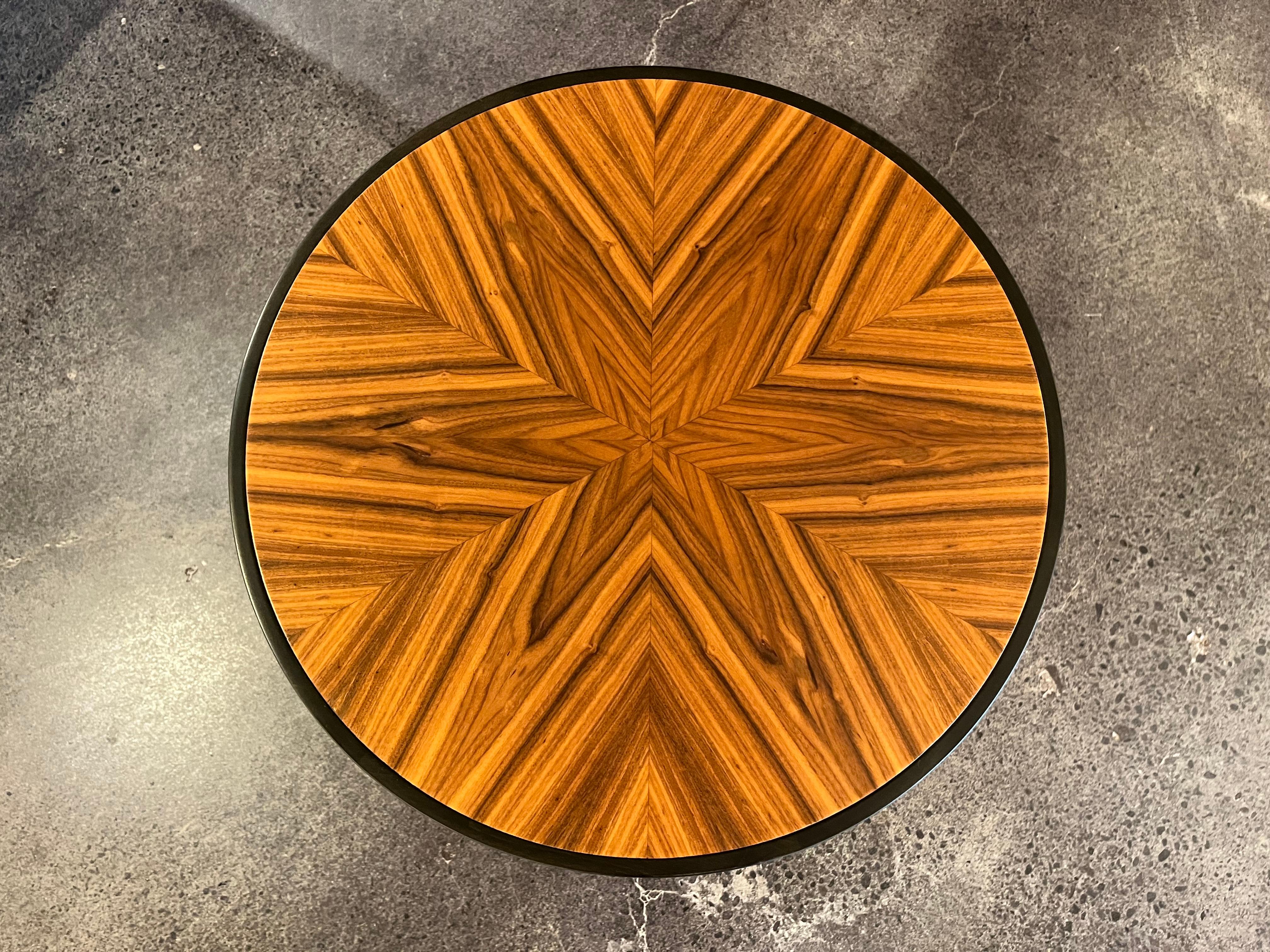Giorgetti OTI Side Table en Bueno estado para la venta en Seattle, WA