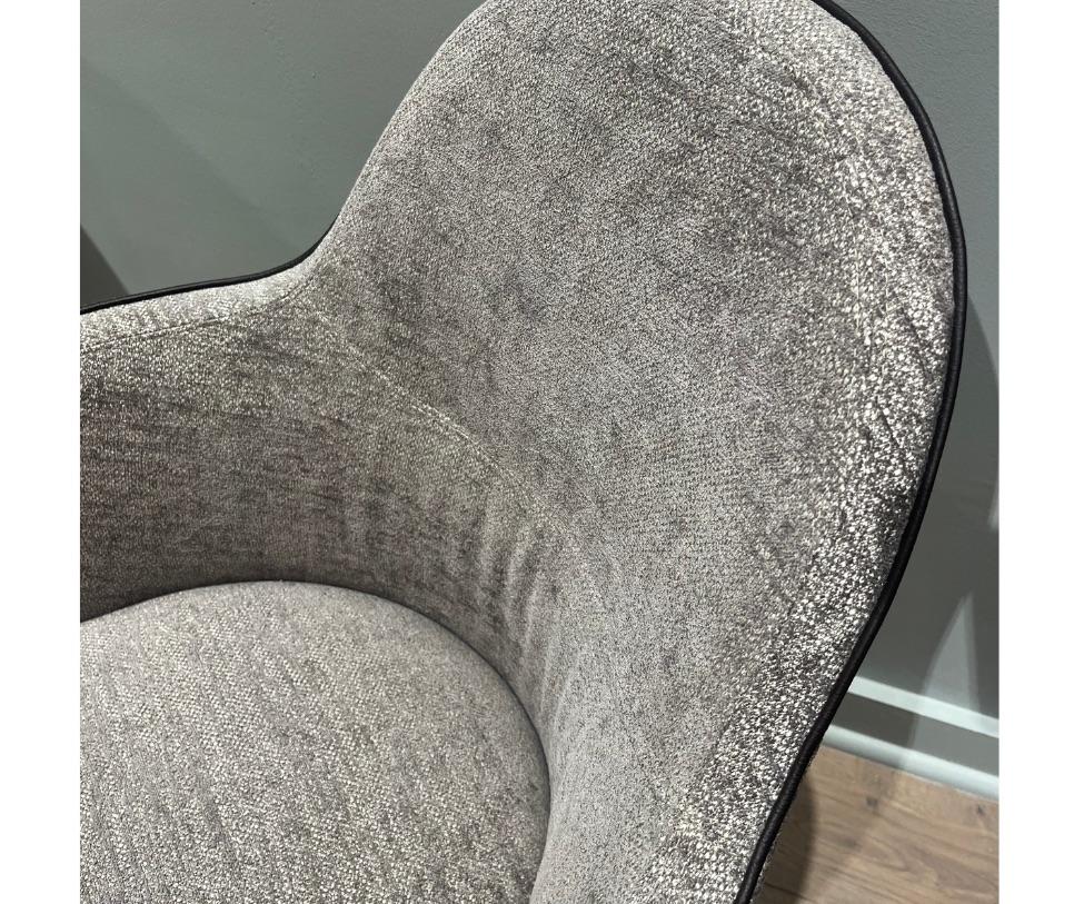 Modern Giorgetti Selene Chair designed by Robert Lazzeroni For Sale