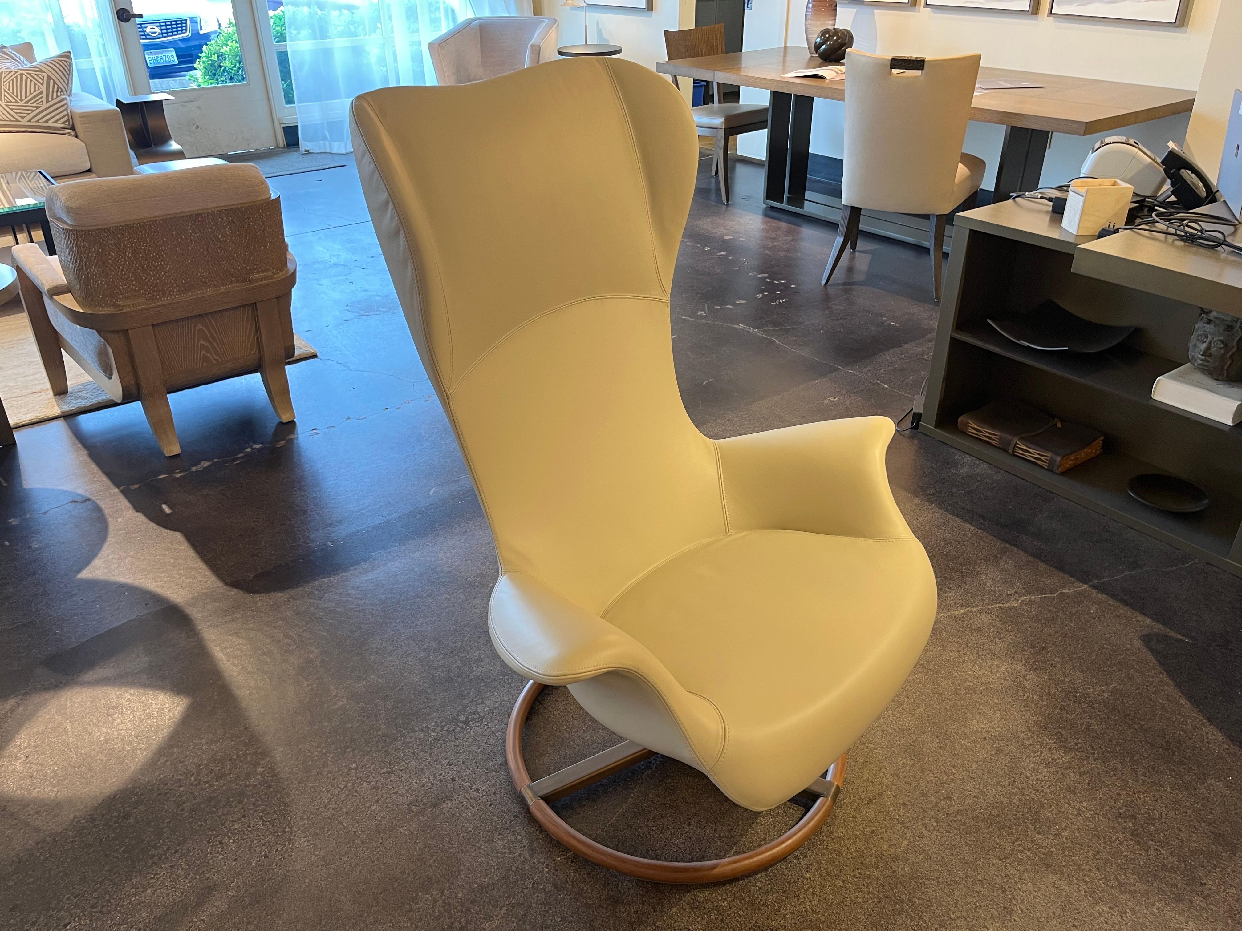 Giorgetti Tilt Lounge Chair (Leder) im Angebot