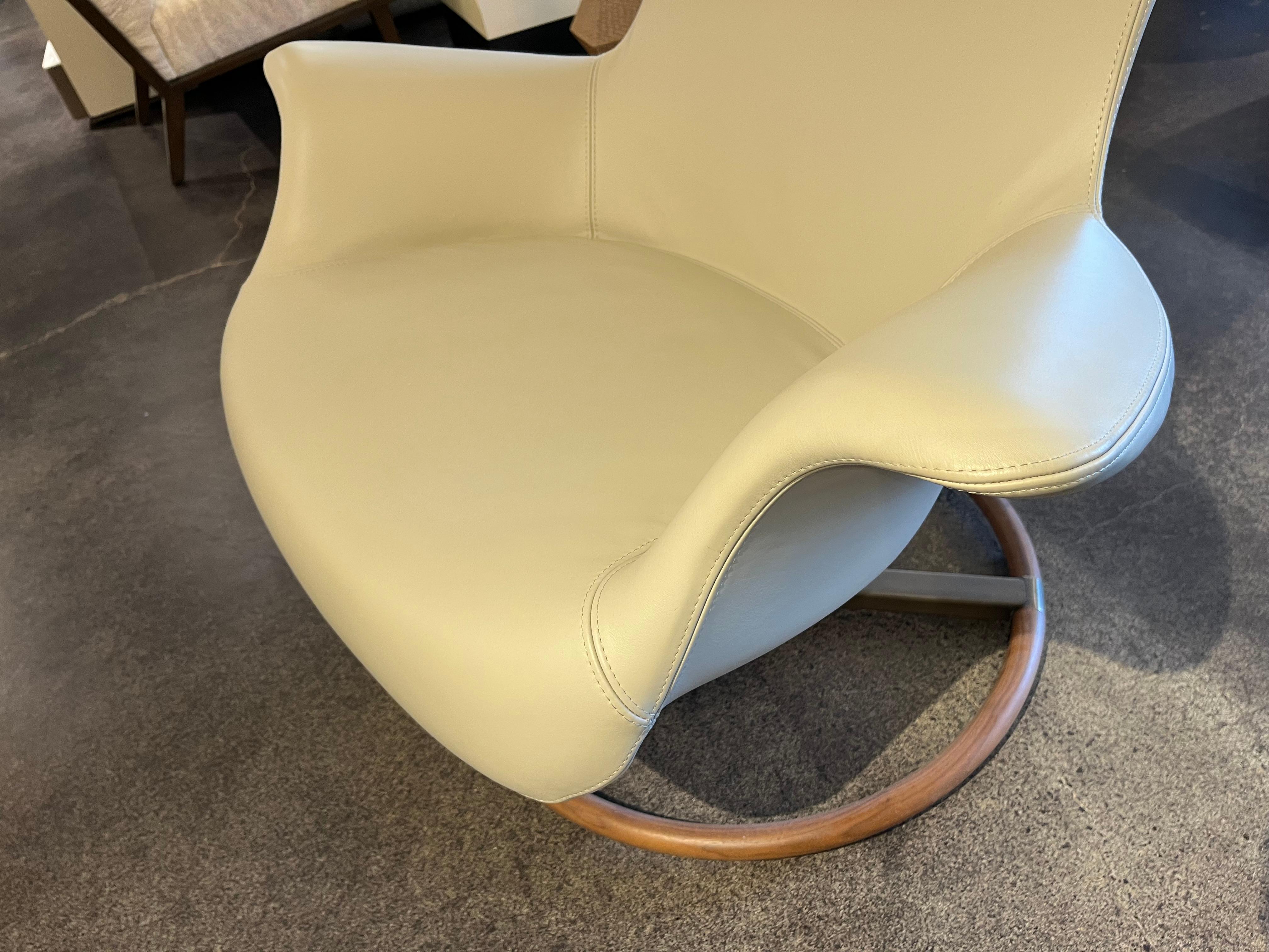 Giorgetti Tilt Lounge Chair im Angebot 1