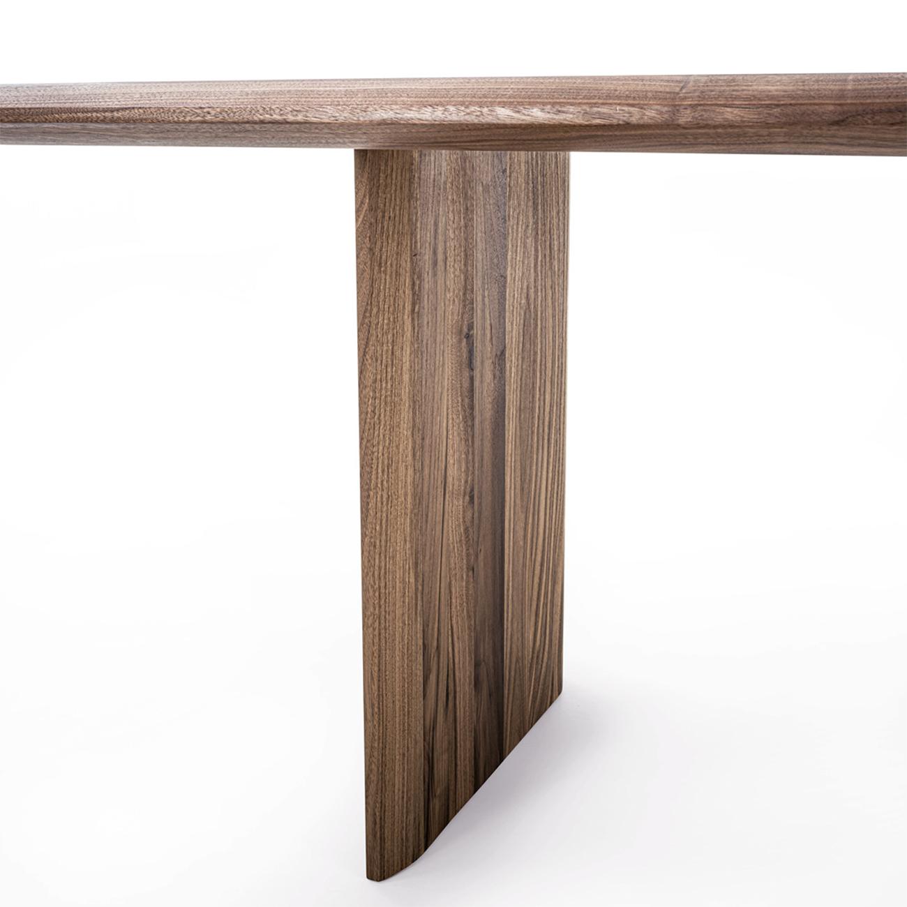 XXIe siècle et contemporain Giorgia Walnut Dining Table en vente
