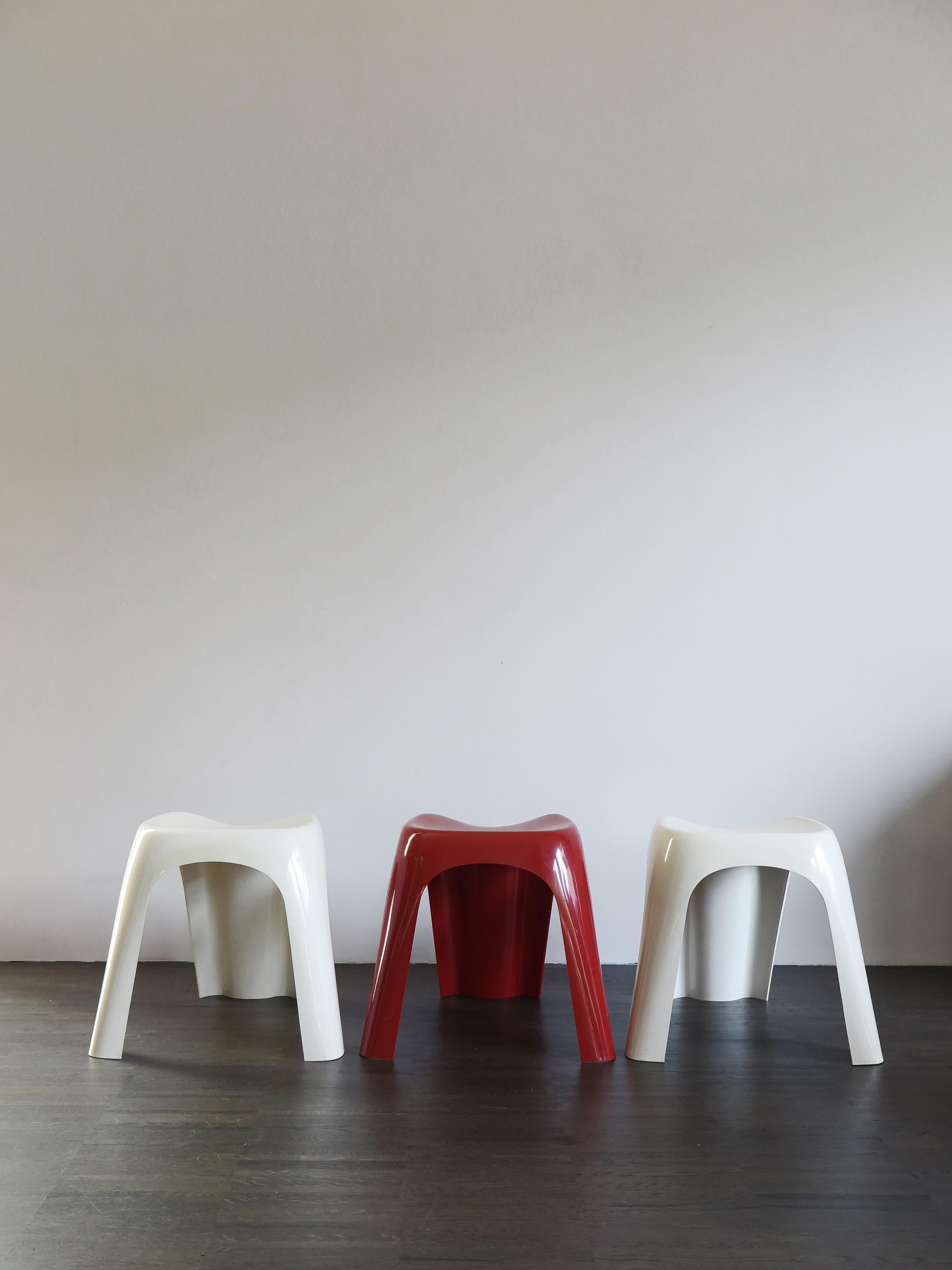Set of three stackable plastic stools model “Stucki” design Giorgina Castiglioni for Bilumen, 
signature under the seat “Bilumen Stucki Giorgina Castiglioni”, 1970s.

Please note that the litems are original of the period and this shows normal