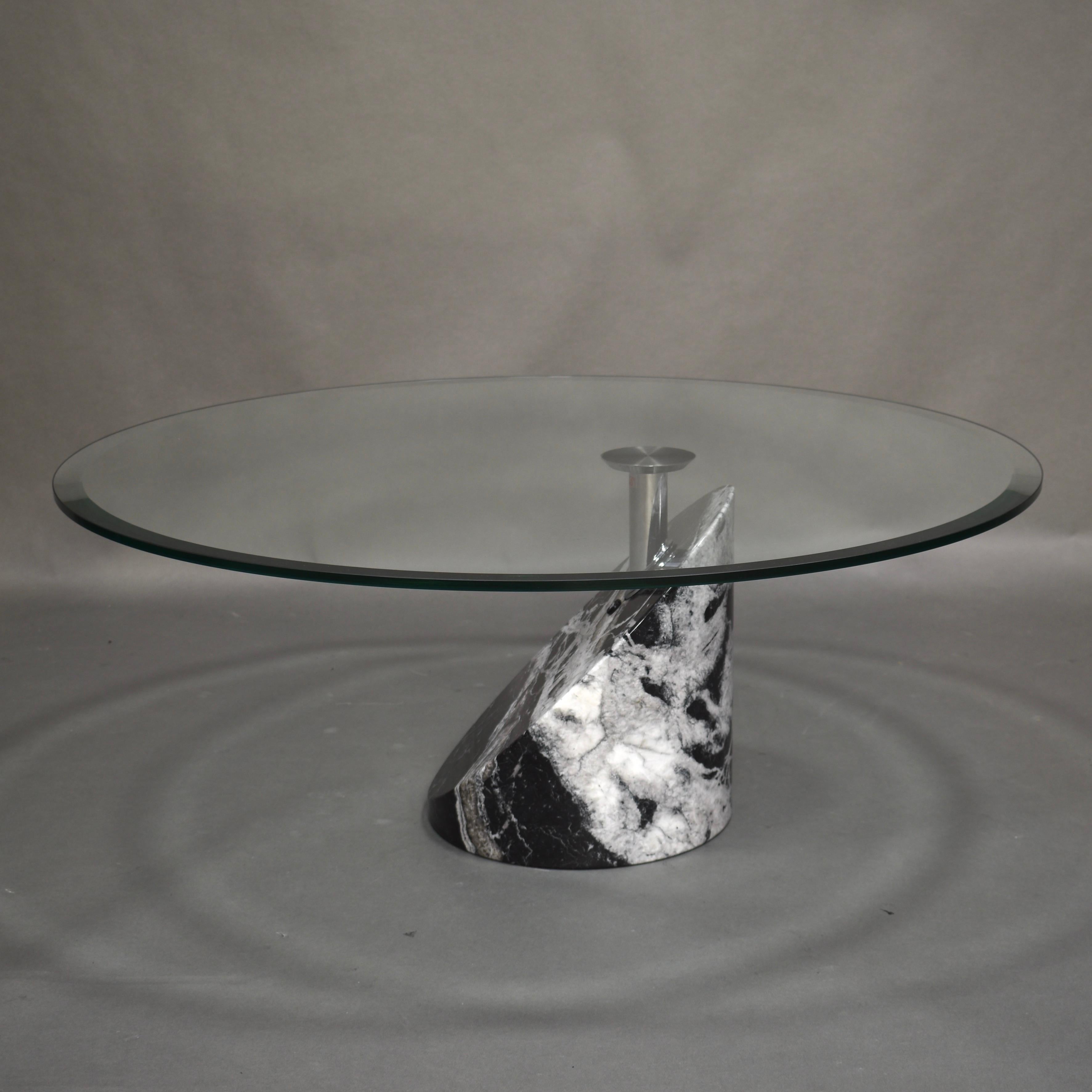 Giorgio and Maurizio Cattelan Coffee Table in Marble and Glass, Italy circa 1980 4
