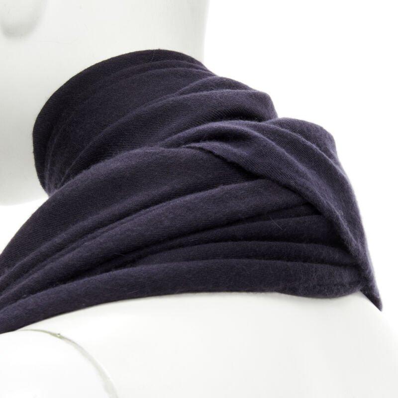GIORGIO ARMANI 100% cashmere black soft half moon scarf
Reference: LNKO/A02082
Brand: Giorgio Armani
Material: 100% Cashmere
Color: Black
Pattern: Solid

CONDITION:
Condition: Very good, this item was pre-owned and is in very good condition.  Please