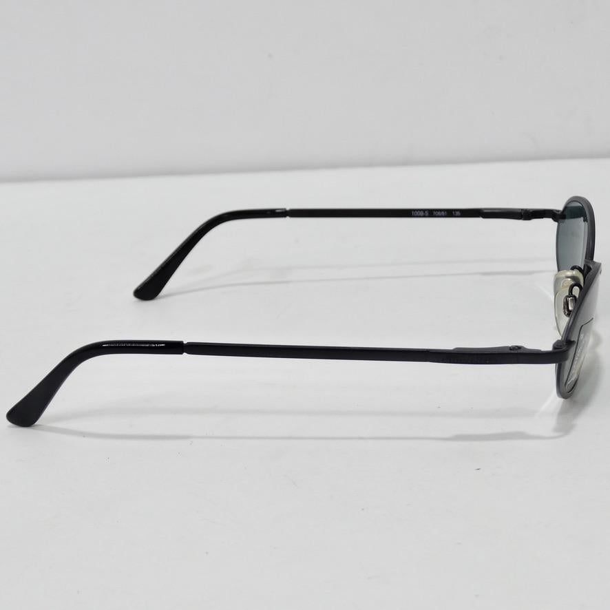 Giorgio Armani 1990er Schwarze Sonnenbrille im Angebot 1