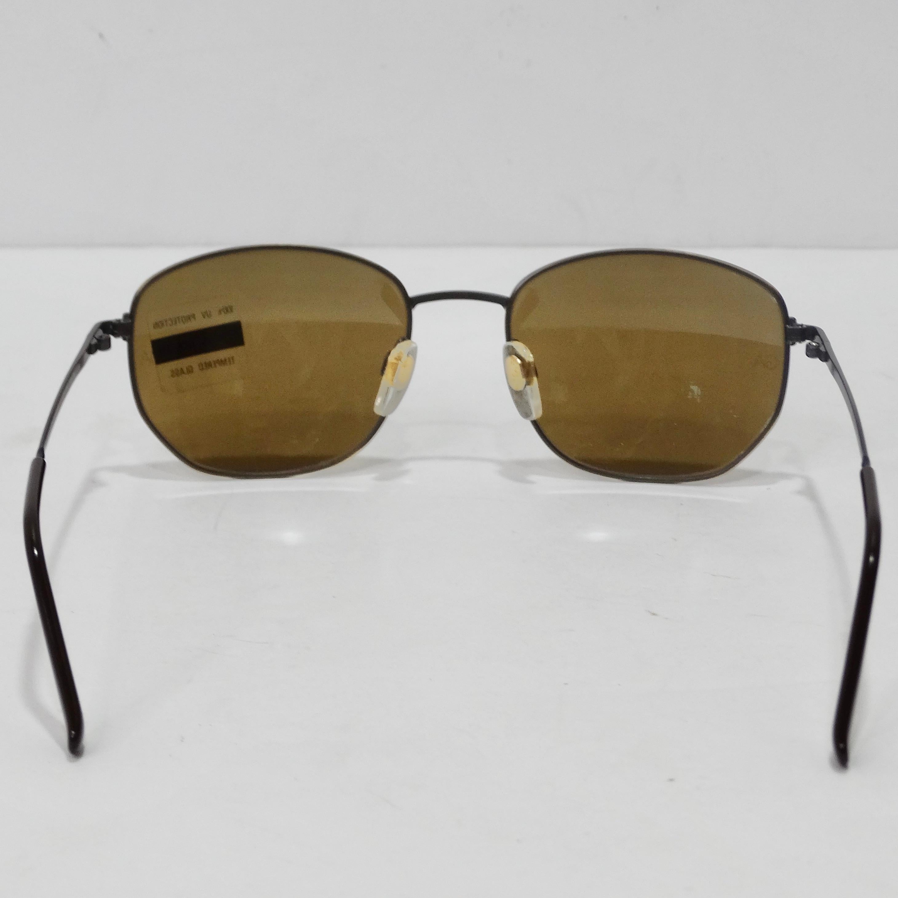 Giorgio Armani - Lunettes de soleil marron/dorées, années 1990 en vente 4