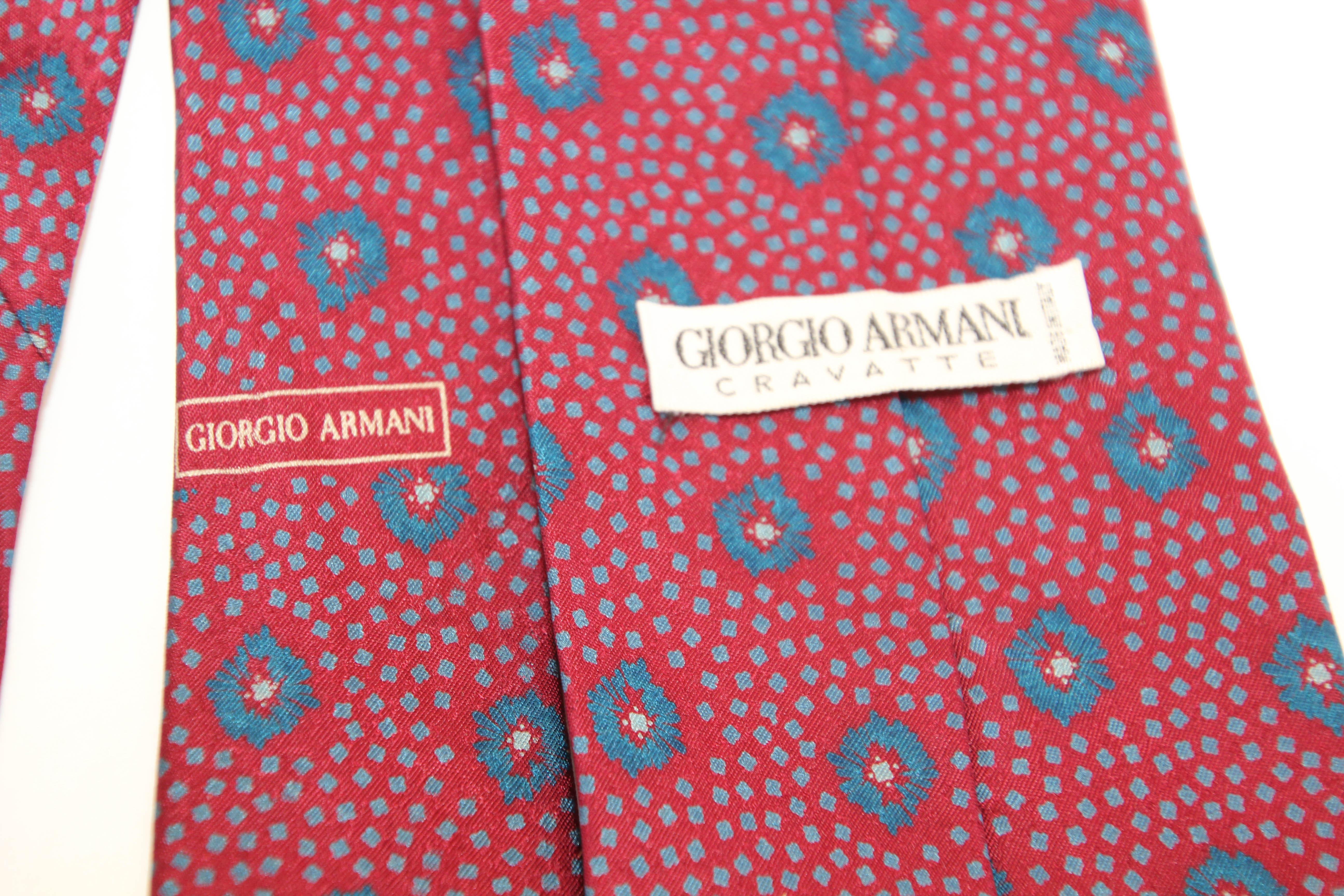 GIORGIO ARMANI Abstrakte Seidenkrawatte, hergestellt in Italien für Damen oder Herren im Angebot