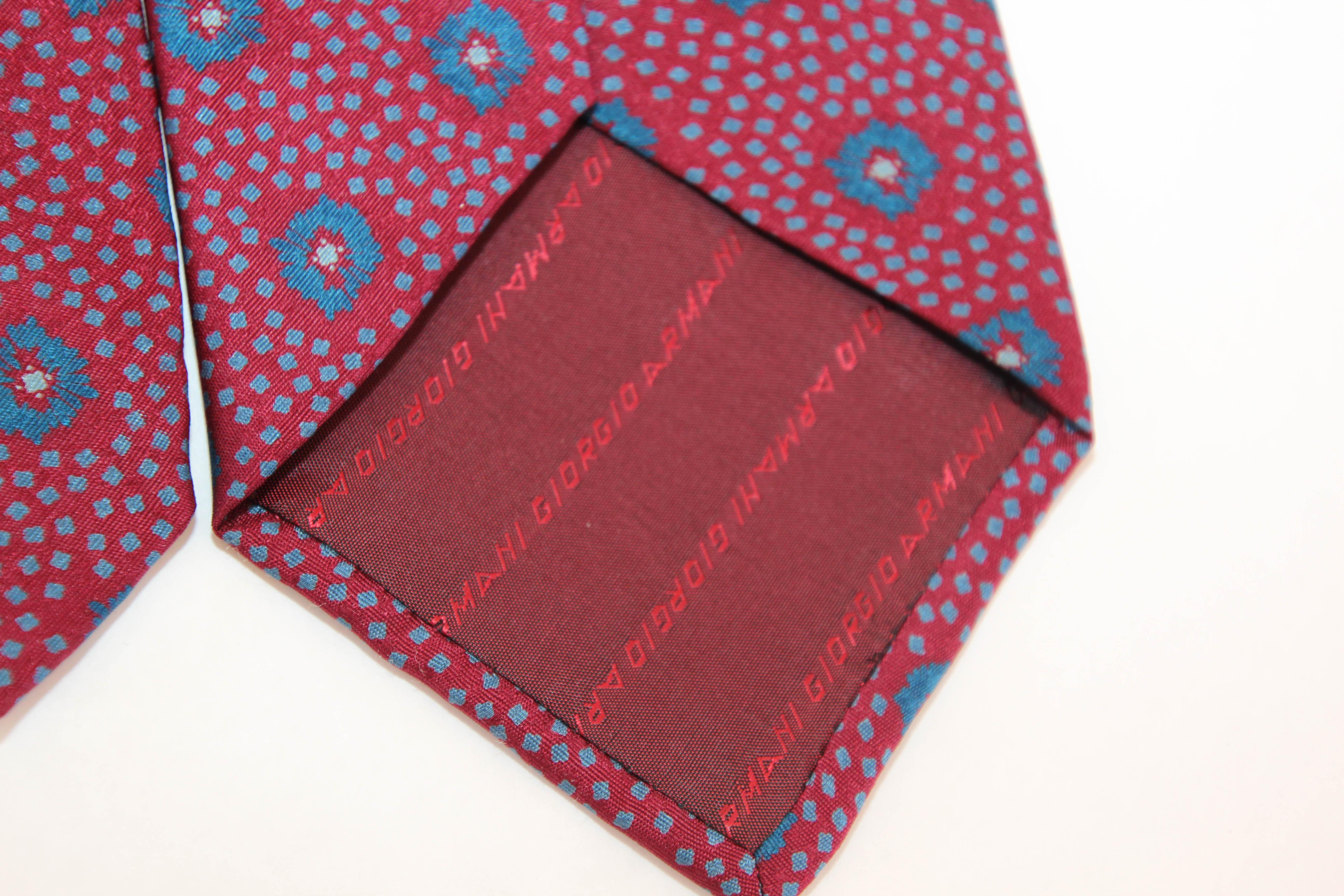 GIORGIO ARMANI Cravate en soie abstraite fabriquée en Italie en vente 1