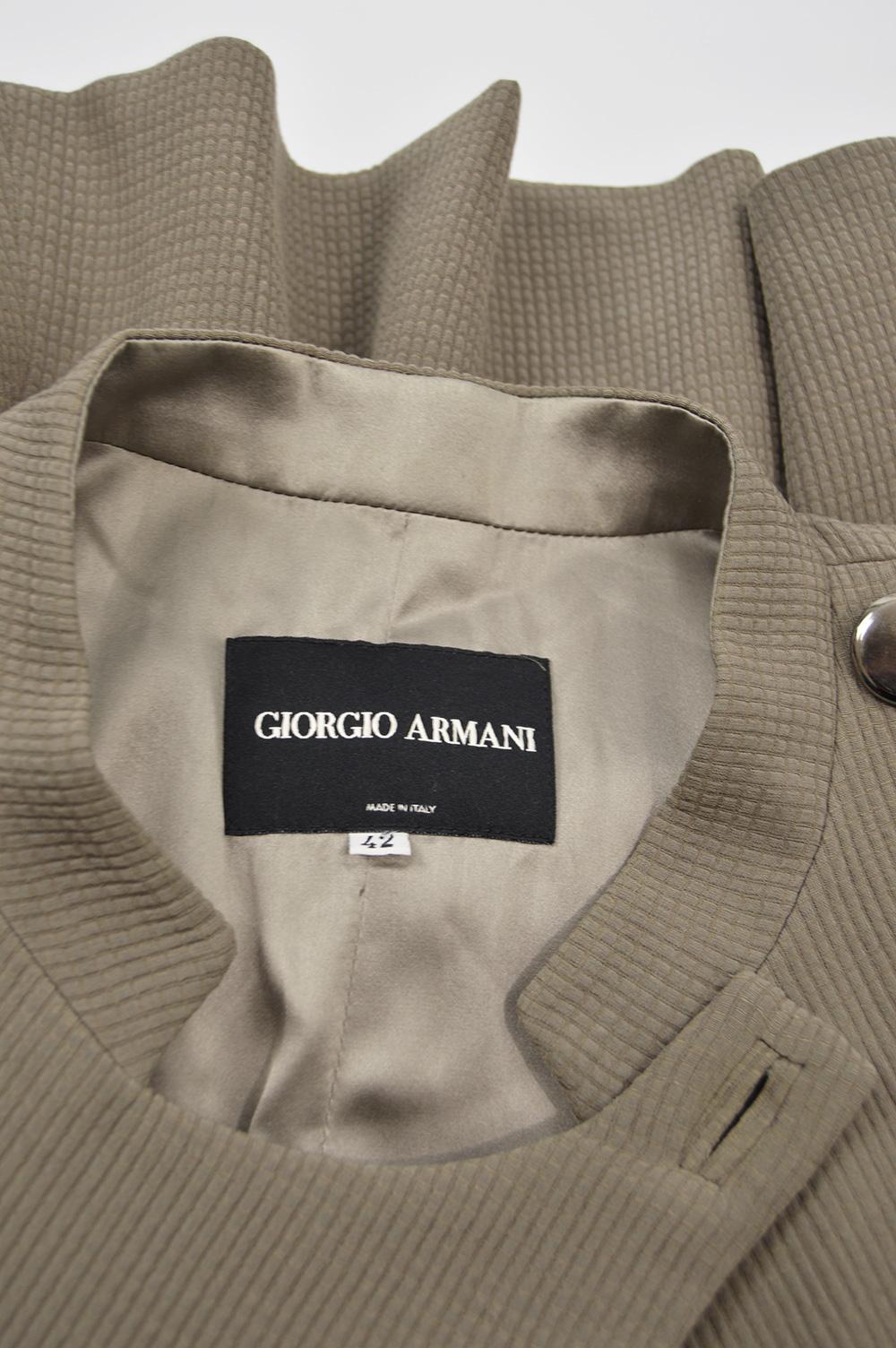 Giorgio Armani Architectural Wide Cut Sleeve Futuristic Jacket, Fall 2004 For Sale 3