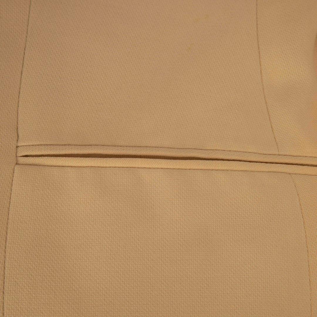 Beige Giorgio Armani Blazer beige con bottoni taglia XL in vendita