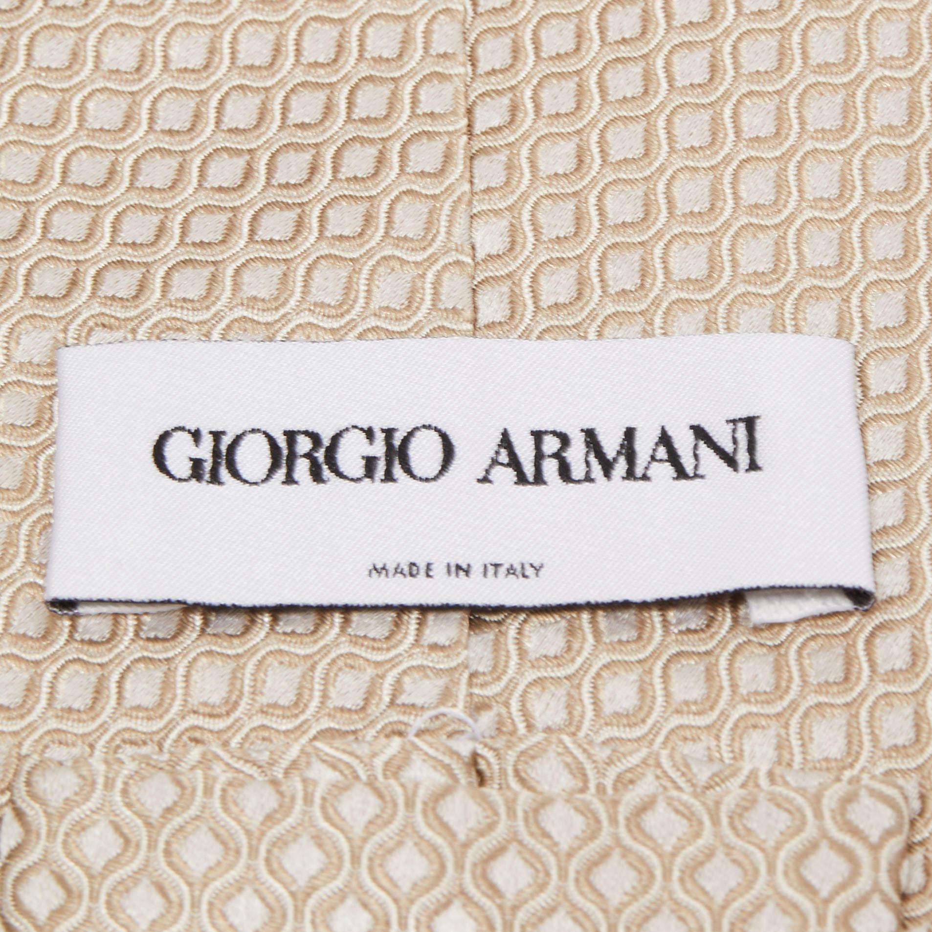 Beige Cravate Giorgio Armani en soie à motifs beiges en vente