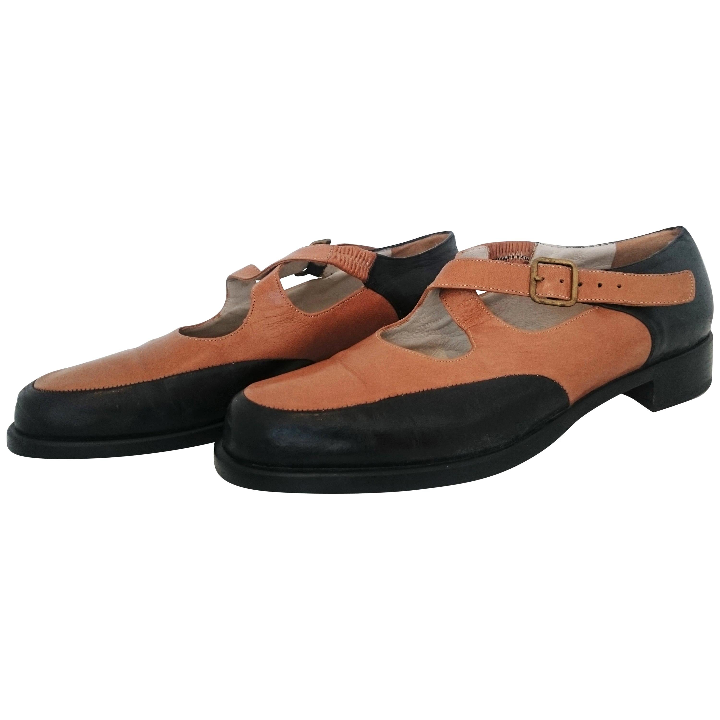Giorgio Armani Bicolor Open Leather Shoes. Size 40 For Sale
