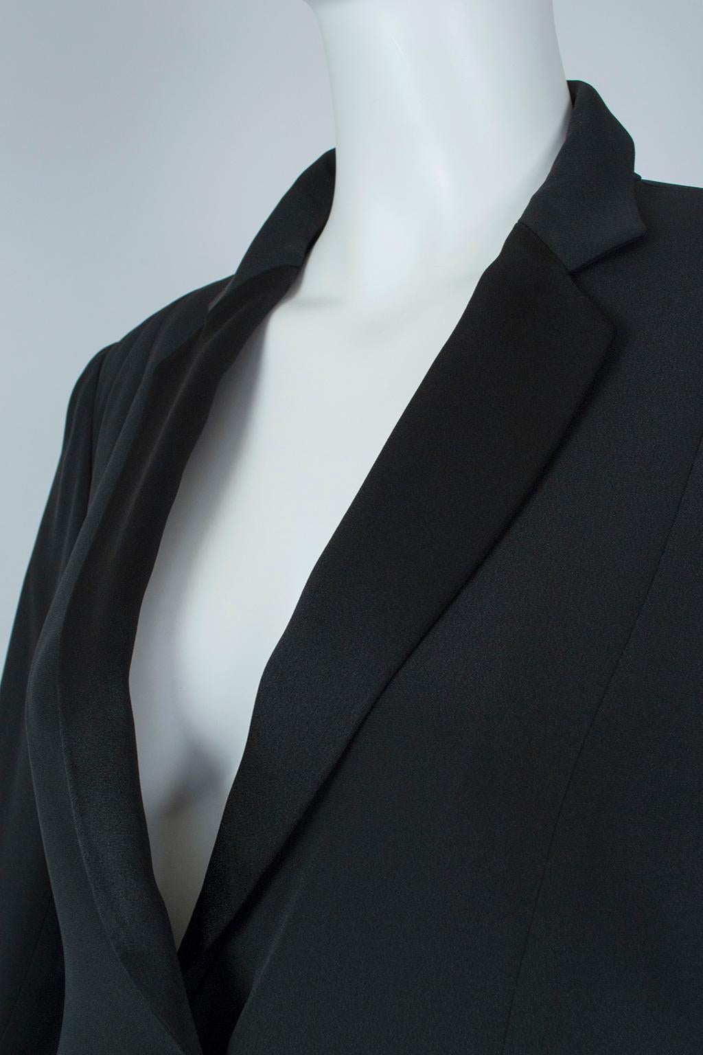 Giorgio Armani Black Silk Faille “Le Smoking” Tuxedo Blazer Jacket - It 42, 2001 In Good Condition For Sale In Tucson, AZ