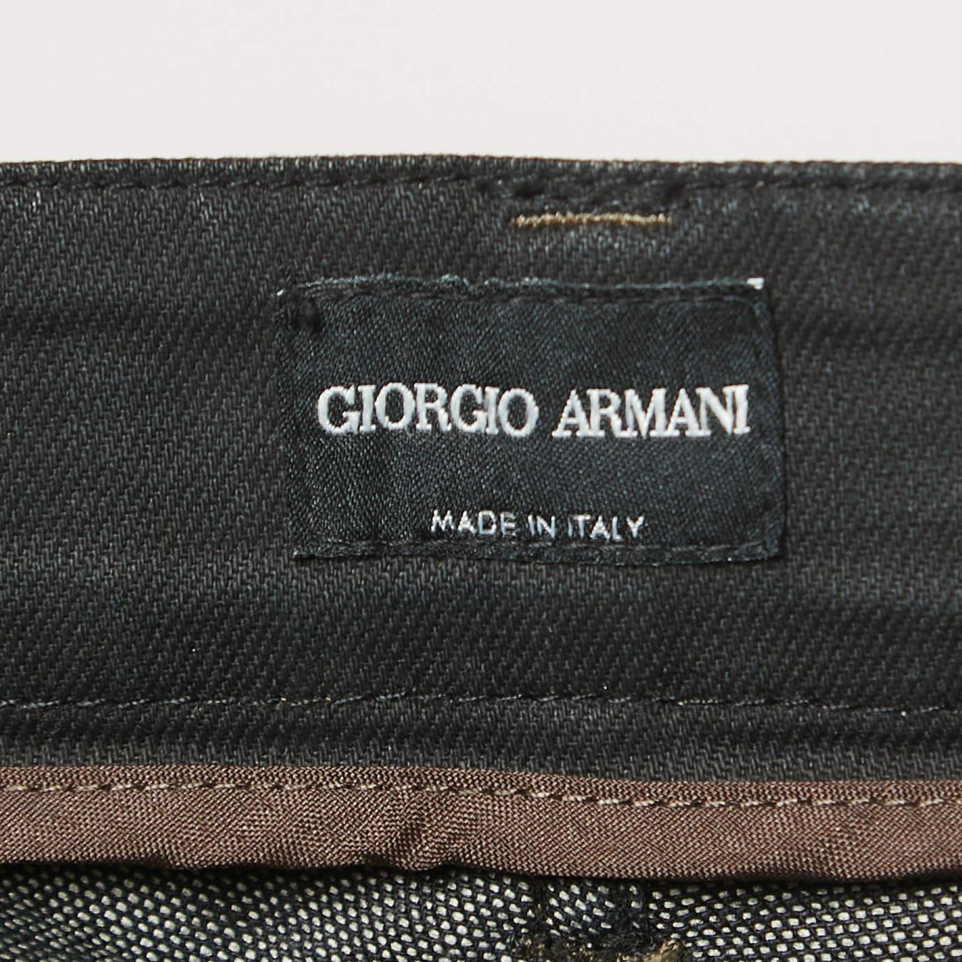 Giorgio Armani Jeans neri in denim dal taglio dritto 3XL Vita 38 In condizioni buone in vendita a Dubai, Al Qouz 2