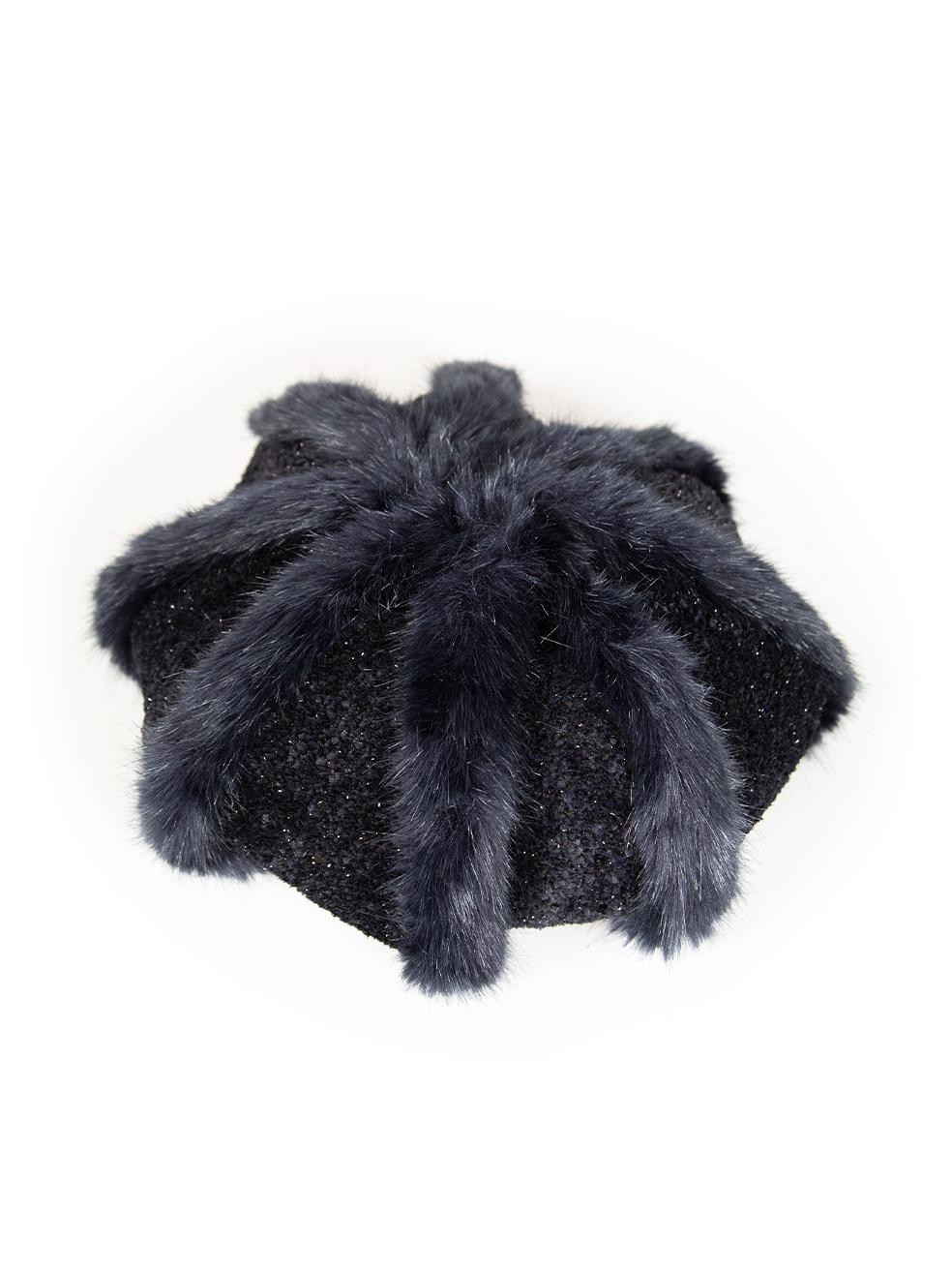 Giorgio Armani - Bonnet à paillettes bordé de fausse fourrure - noir Excellent état - En vente à London, GB