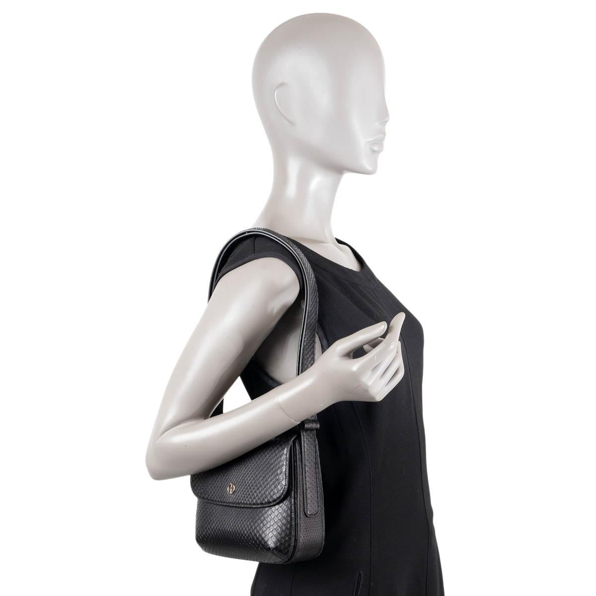 GIORGIO ARMANI cuir noir LA PRIMA SMALL Sac de soirée en vente 4