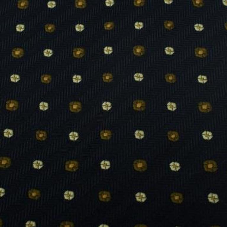 Giorgio Armani Cravatta in seta nera a Dot Dot Dot In condizioni buone in vendita a Dubai, Al Qouz 2