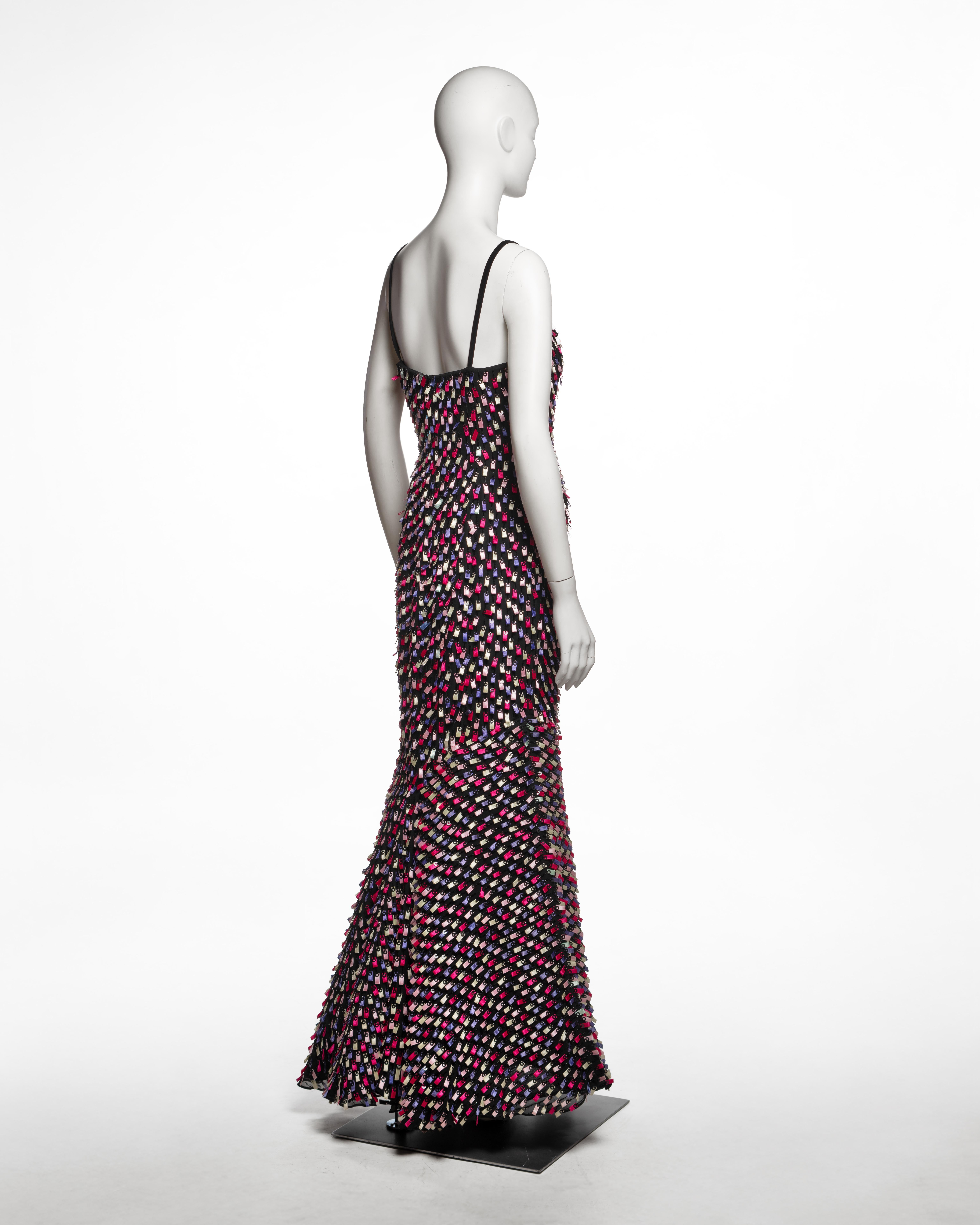 Giorgio Armani, robe de soirée noire ornée de rubans, automne-hiver 2006 en vente 4