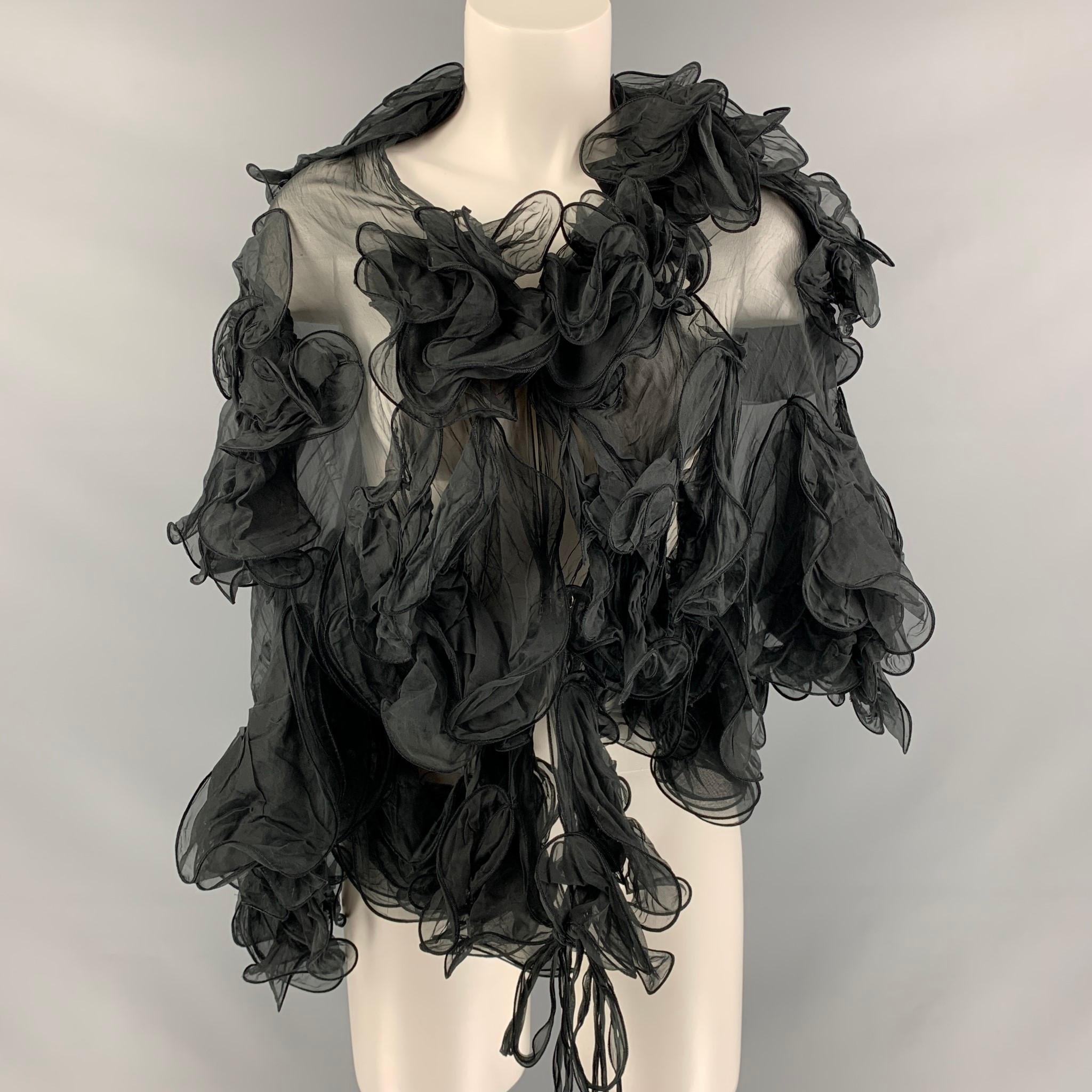 GIORGIO ARMANI scarves & shawls comes in a black silk featuring a tie at waist. Made in Italy

Very Good Pre-Owned Condition.
Marked: One size

Measurements:

Shoulder: 17 in
Length: 19 in 

 

SKU: 112291
Category: Scarves & Shawls

More