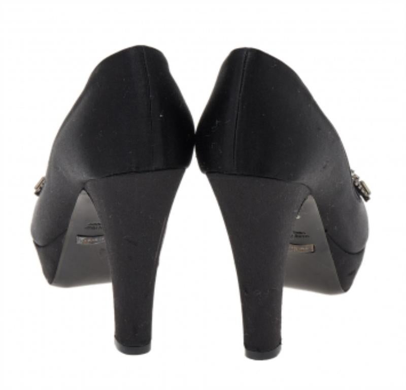 Giorgio Armani Black Satin Crystal Embellished Peep Toe Platform Pumps Size 36 In Good Condition In Dubai, Al Qouz 2