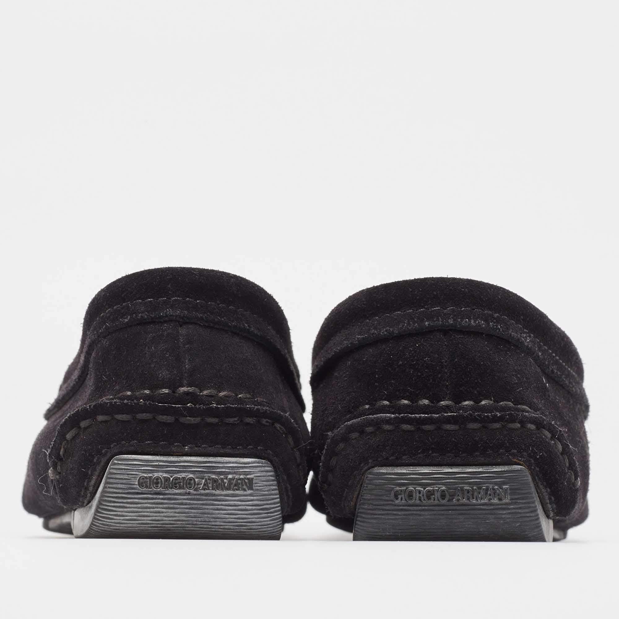 Giorgio Armani Mocassins en daim noir Taille 40 Pour hommes en vente