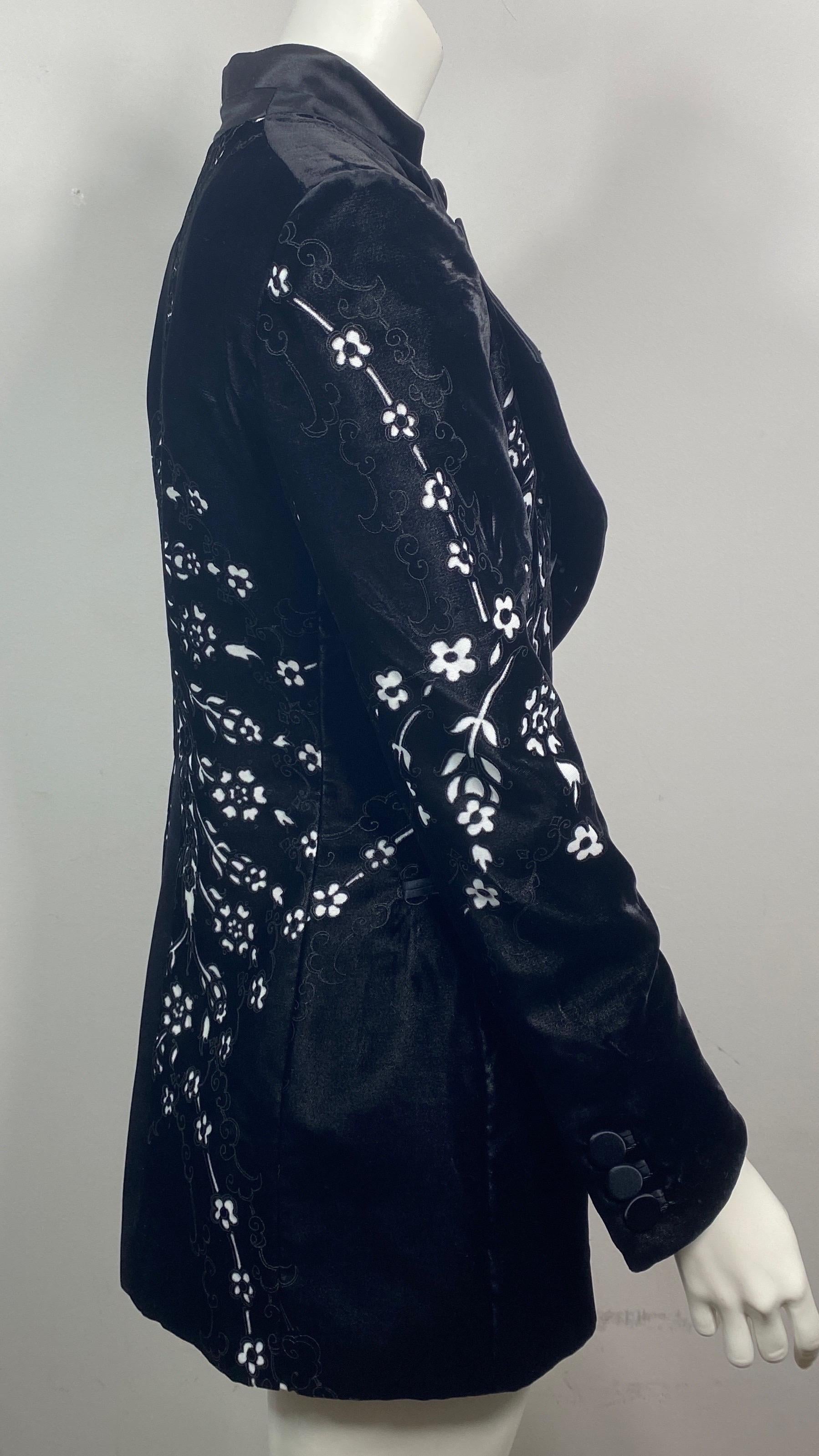 Giorgio Armani Black Velvet Cutout Jacket-size 38 For Sale 1