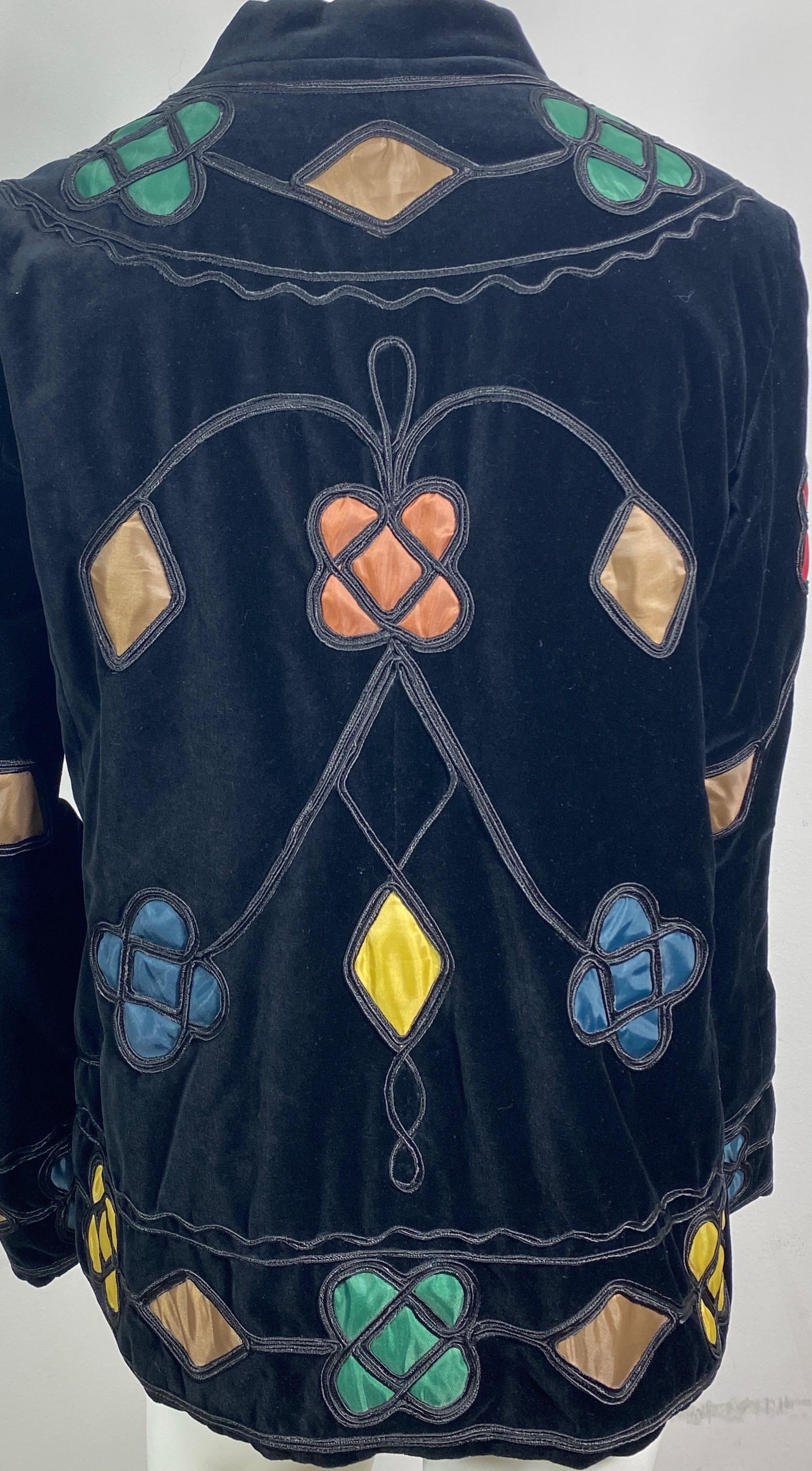 Giorgio Armani Black Velvet Jacket with Silk Geometric Inserts - Size 8 For Sale 6
