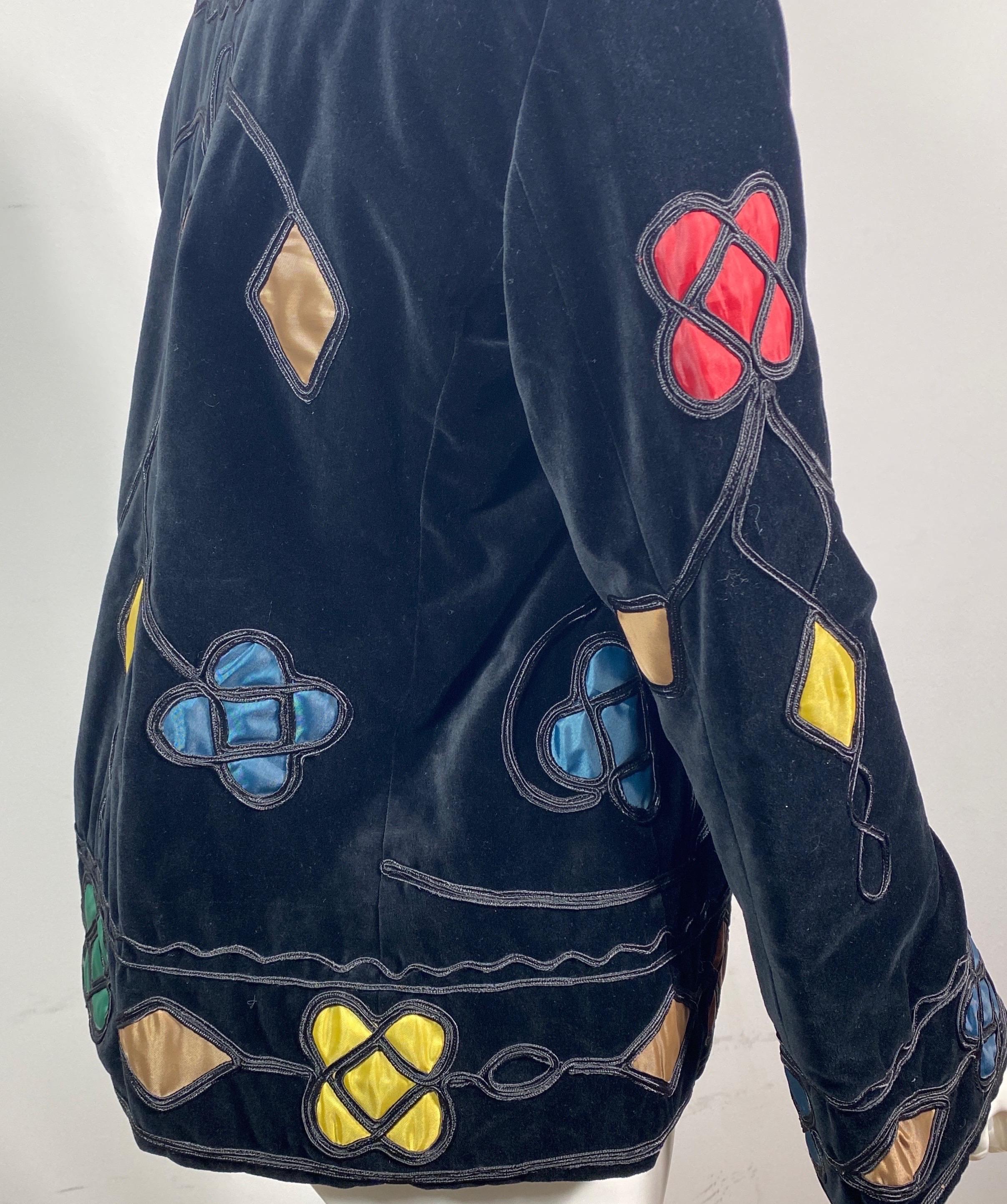 Giorgio Armani Black Velvet Jacket with Silk Geometric Inserts - Size 8 For Sale 4